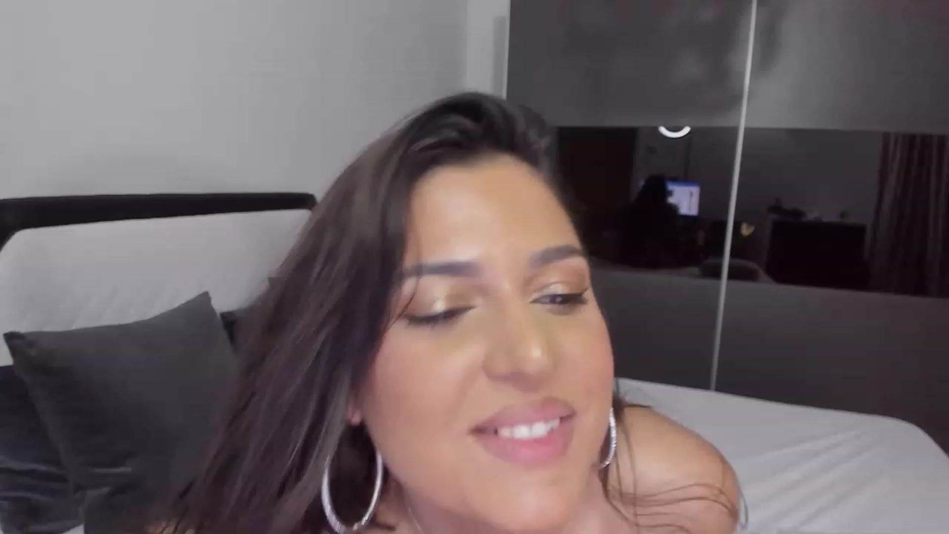 Gallery image thumbnail from AngelBaby__'s myfreecams stream on, 02/06/2023, 14:28 image 13 of 20