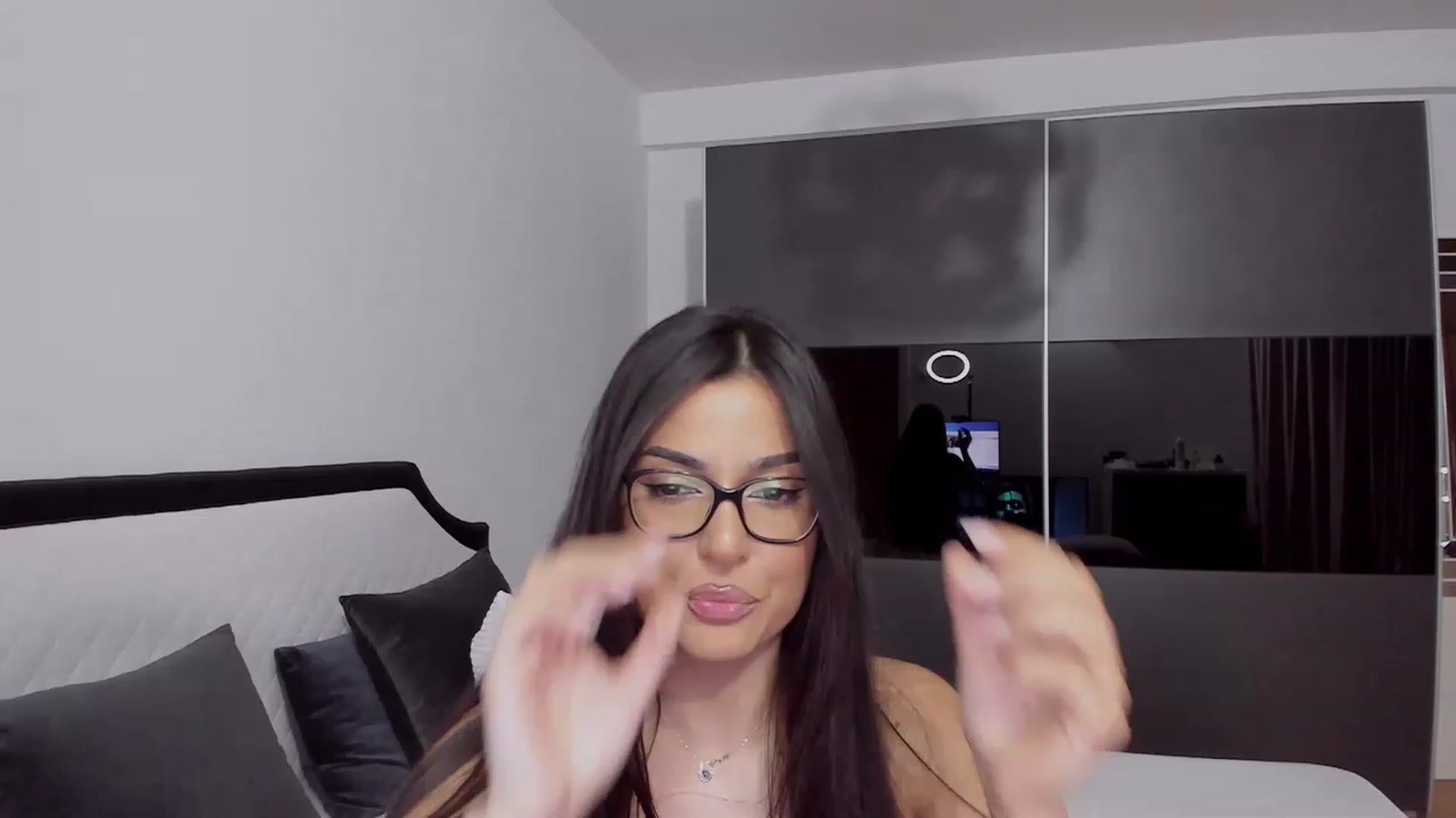 Gallery image thumbnail from AngelBaby__'s myfreecams stream on, 02/25/2023, 15:38 image 7 of 20