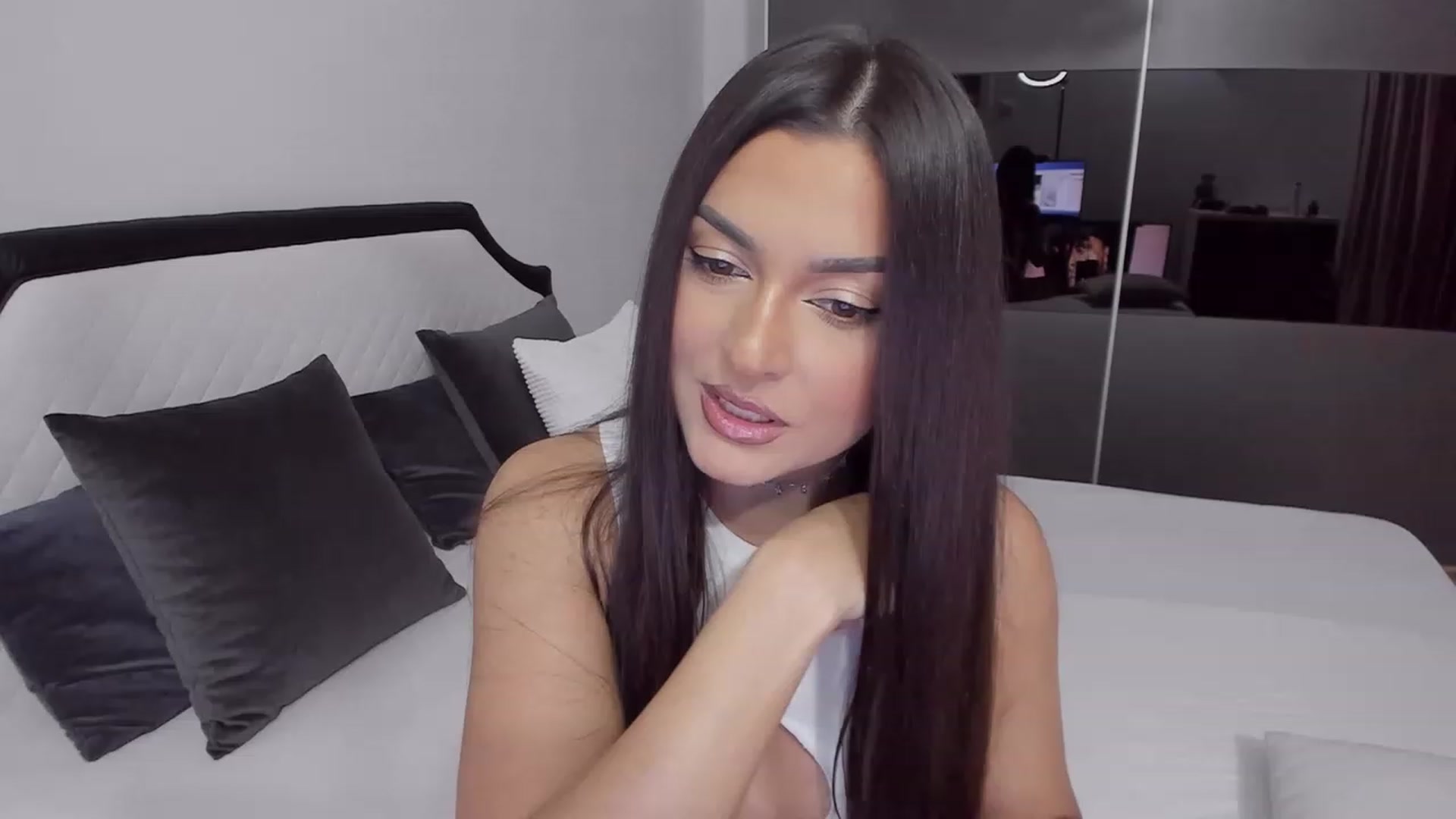 Gallery image thumbnail from AngelBaby__'s myfreecams stream on, 03/08/2023, 13:57 image 3 of 20