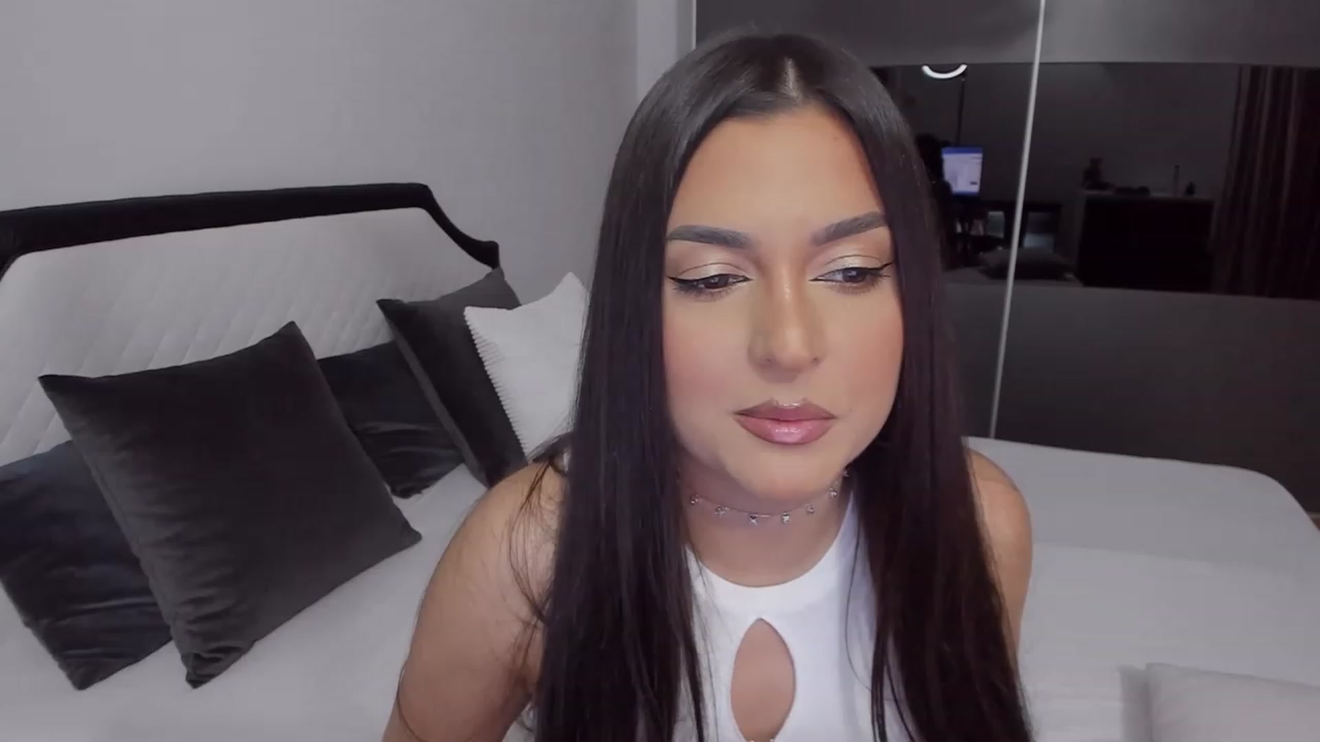 Gallery image thumbnail from AngelBaby__'s myfreecams stream on, 03/08/2023, 13:57 image 12 of 20