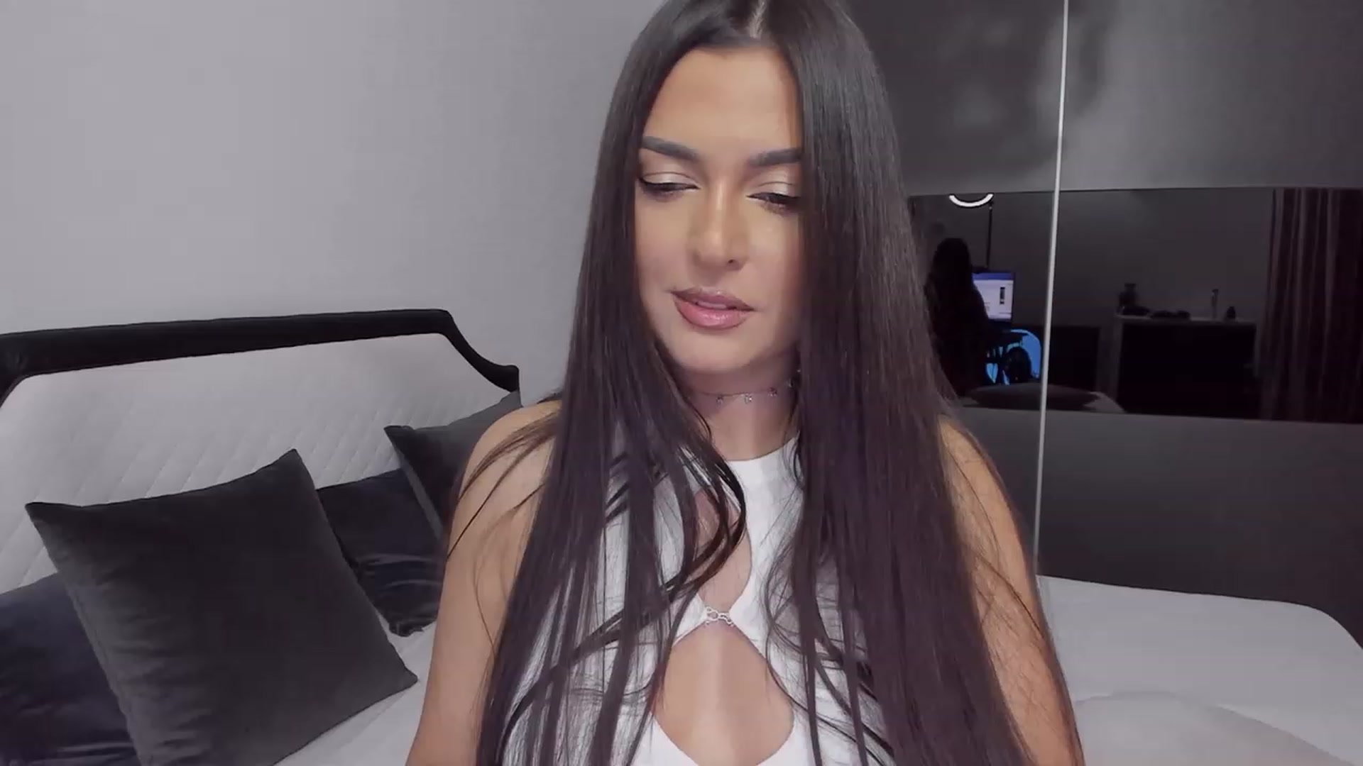 Gallery image thumbnail from AngelBaby__'s myfreecams stream on, 03/08/2023, 15:10 image 13 of 20