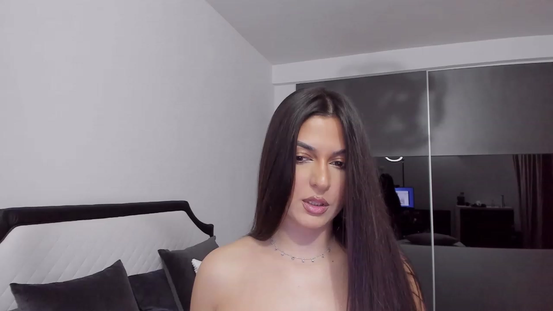 Gallery image thumbnail from AngelBaby__'s myfreecams stream on, 03/10/2023, 14:20 image 2 of 20