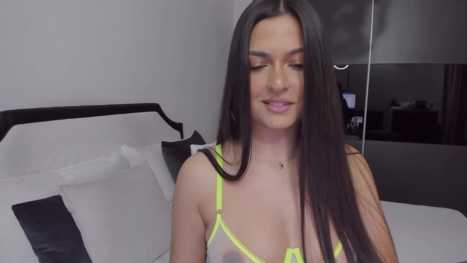 Gallery image thumbnail from AngelBaby__'s myfreecams stream on, 04/10/2023, 14:00 image 7 of 20