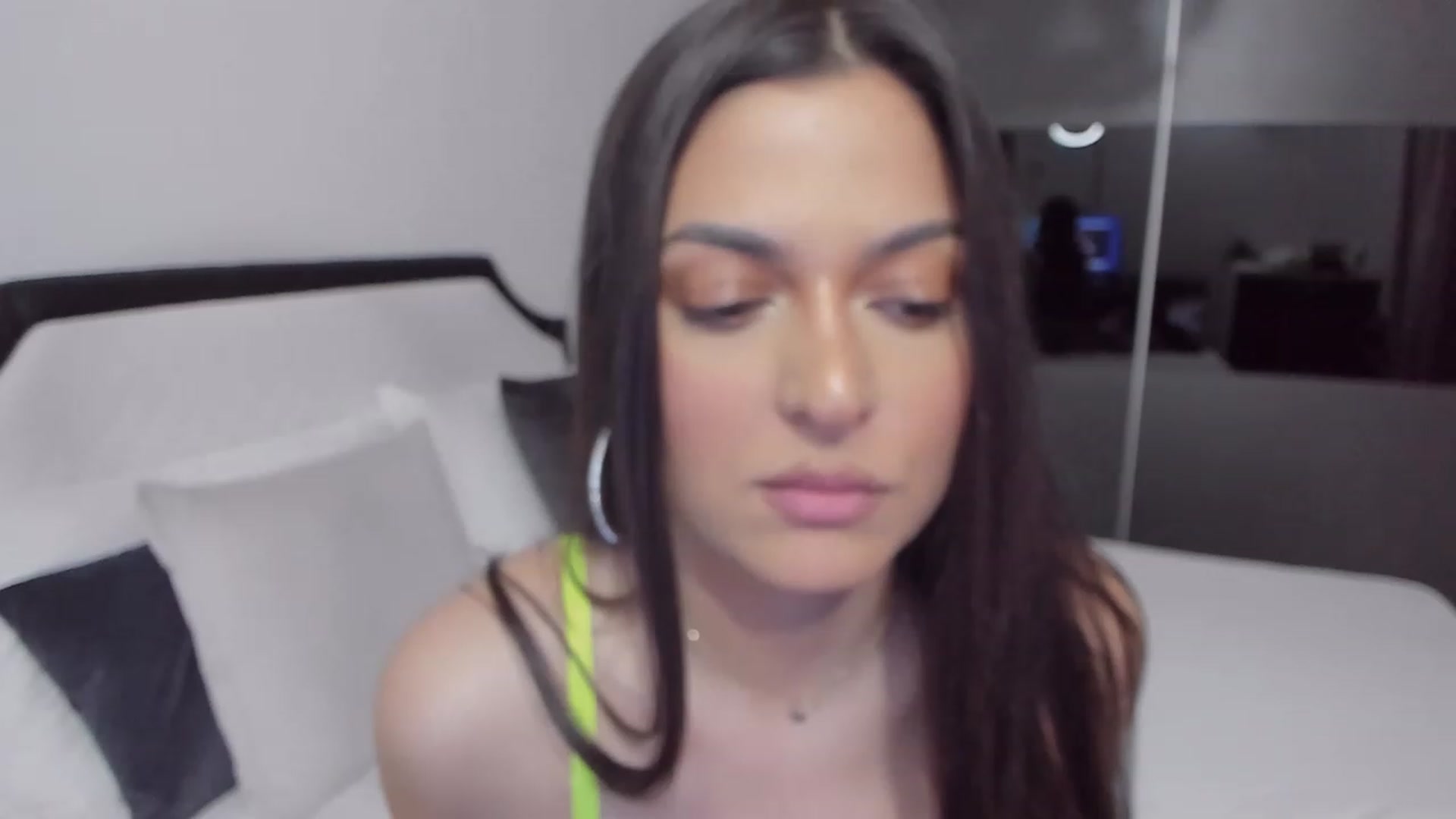 Gallery image thumbnail from AngelBaby__'s myfreecams stream on, 04/10/2023, 14:38 image 12 of 20