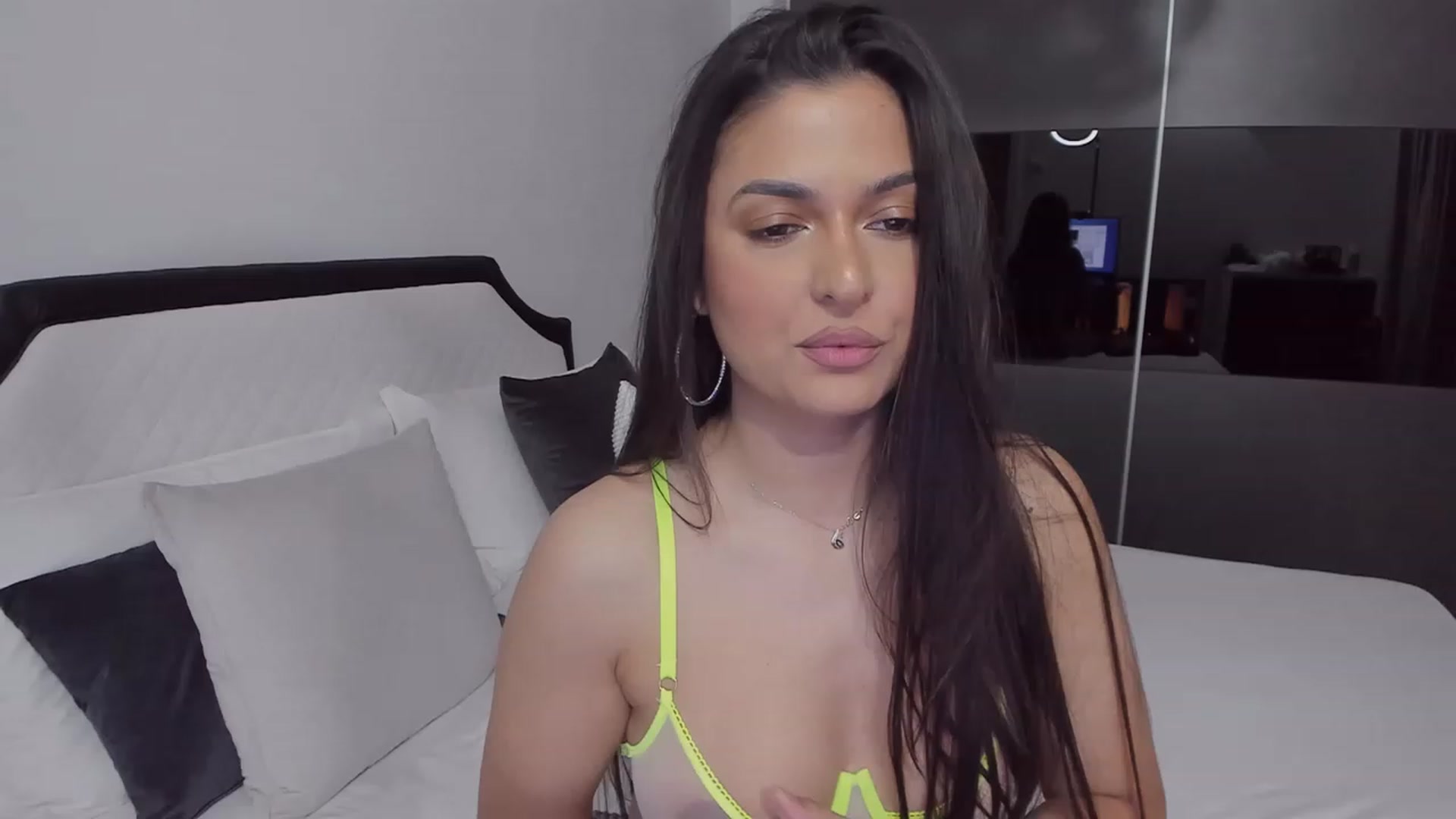 Gallery image thumbnail from AngelBaby__'s myfreecams stream on, 04/10/2023, 14:38 image 18 of 20