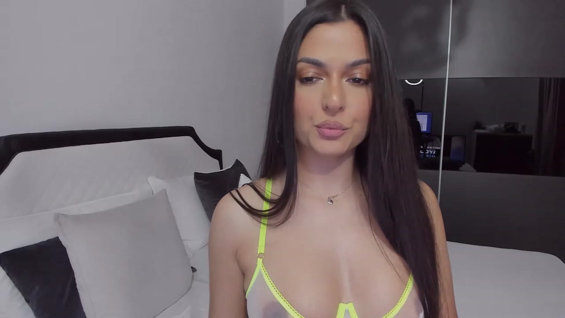 Gallery image thumbnail from AngelBaby__'s myfreecams stream on, 04/10/2023, 14:38 image 7 of 20