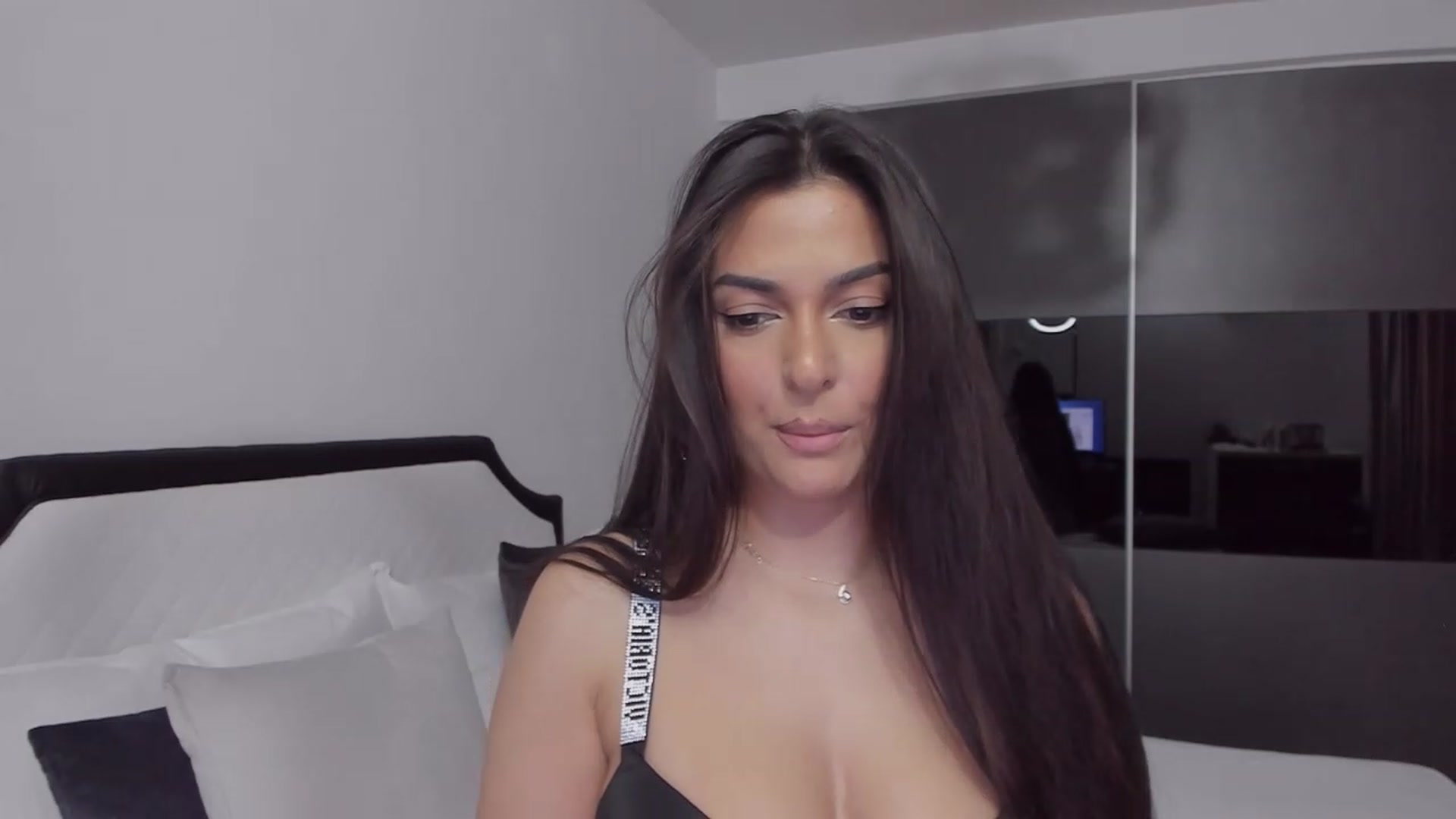 Gallery image thumbnail from AngelBaby__'s myfreecams stream on, 04/13/2023, 14:27 image 11 of 20