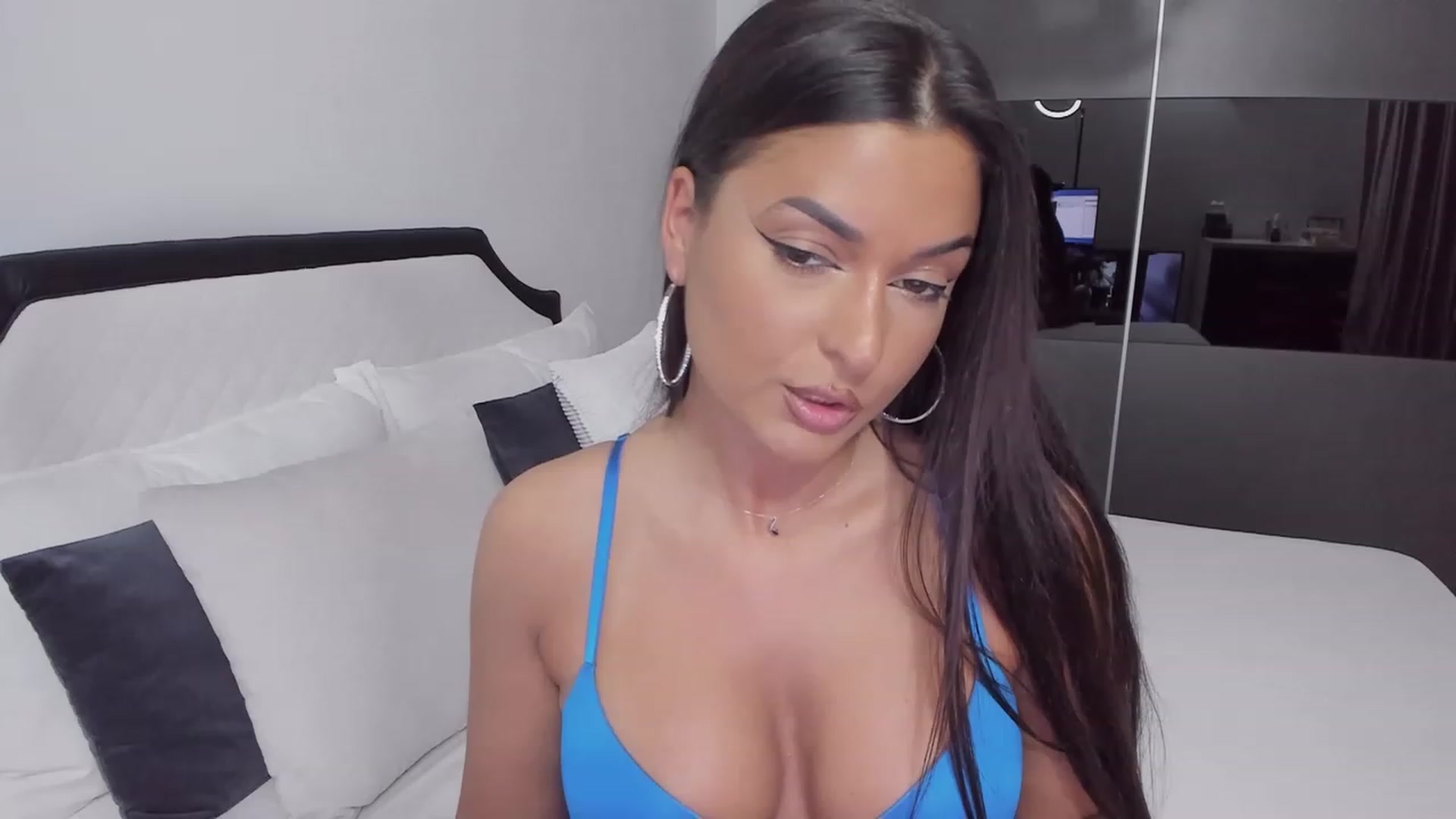 Gallery image thumbnail from AngelBaby__'s myfreecams stream on, 04/21/2023, 14:12 image 7 of 20
