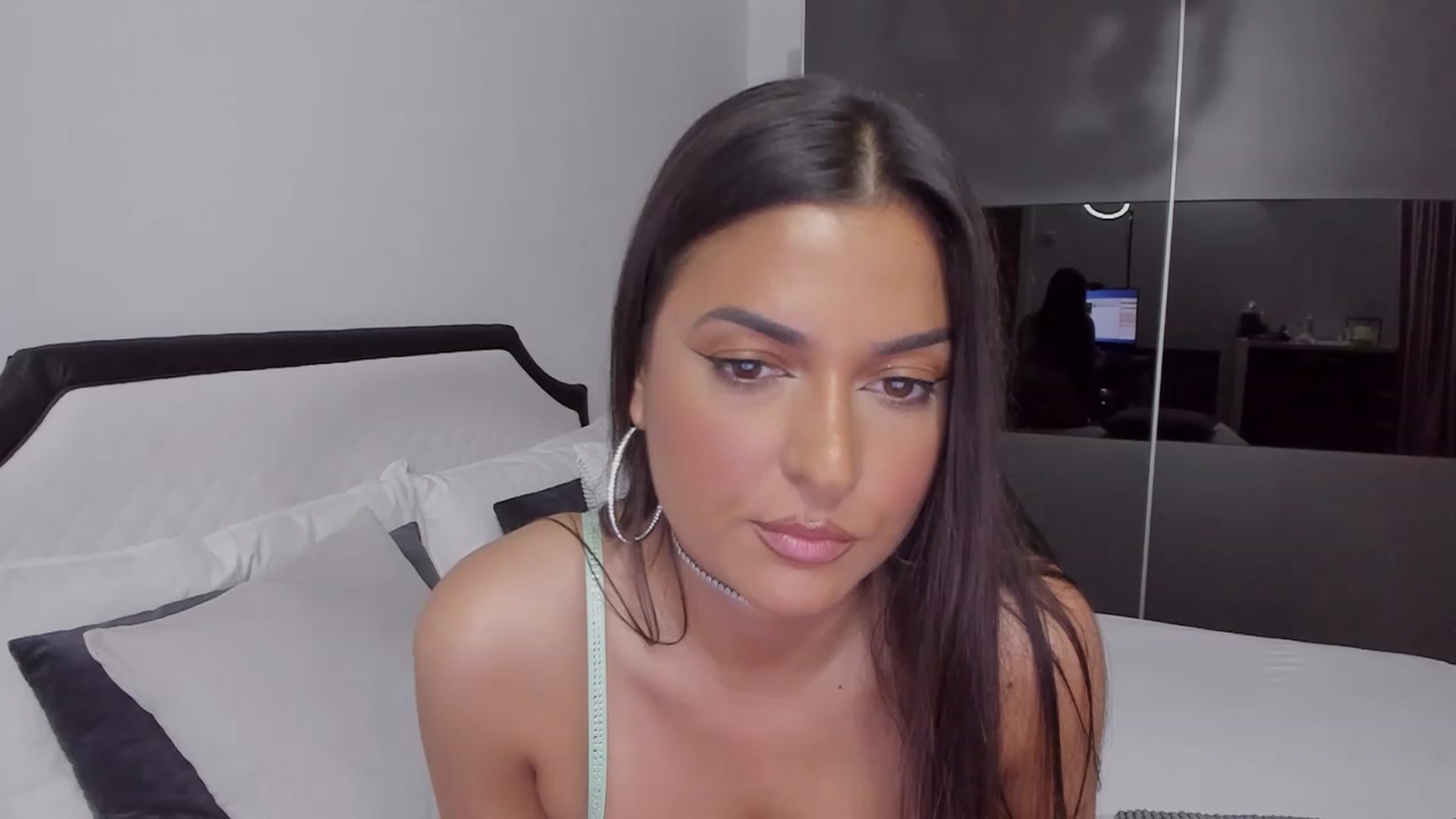Gallery image thumbnail from AngelBaby__'s myfreecams stream on, 05/03/2023, 14:27 image 17 of 20