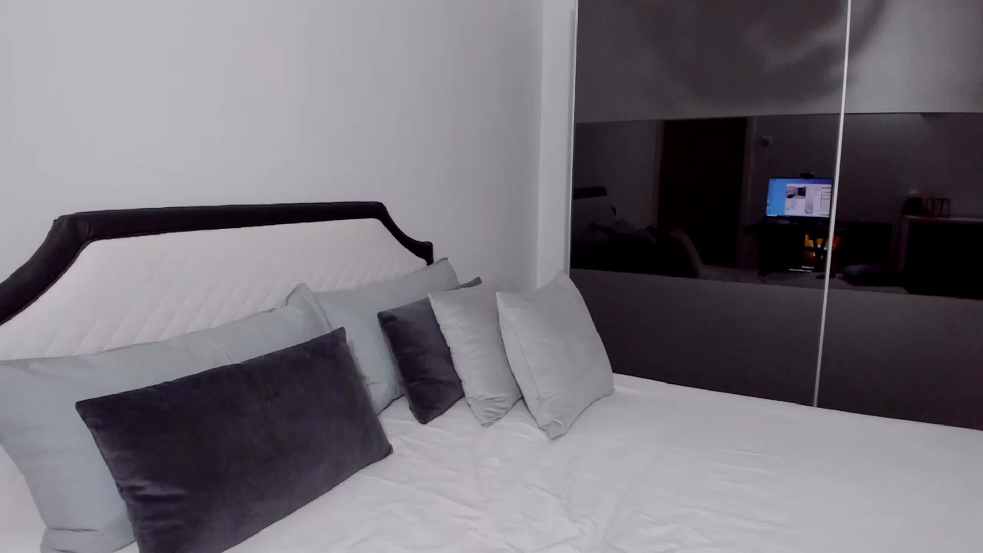 Gallery image thumbnail from AngelBaby__'s myfreecams stream on, 11/02/2023, 14:59 image 14 of 20