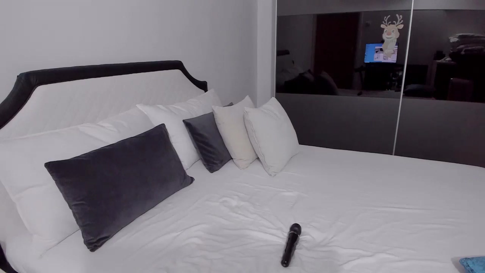 Gallery image thumbnail from AngelBaby__'s myfreecams stream on, 12/14/2023, 14:59 image 5 of 20