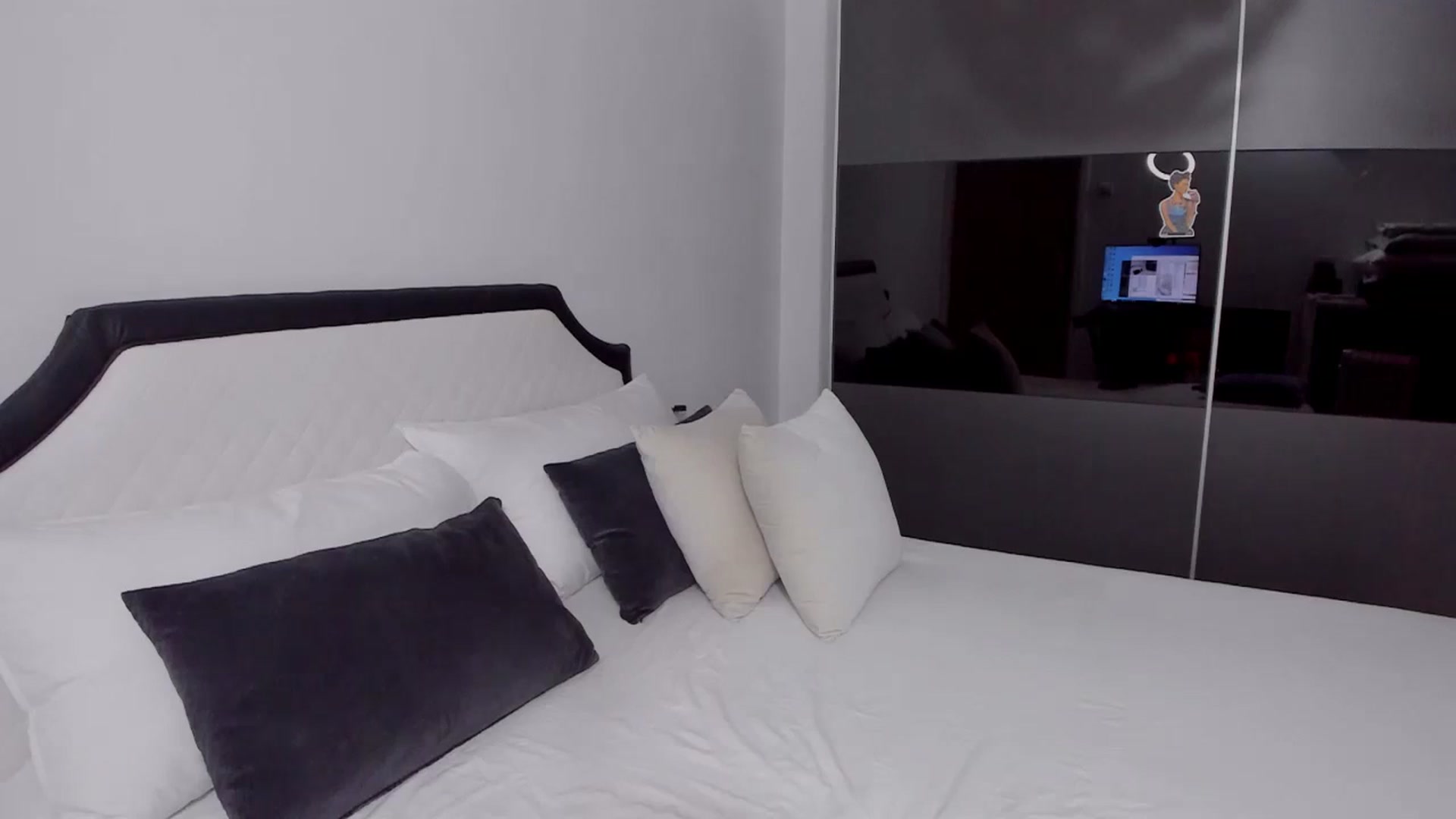 Gallery image thumbnail from AngelBaby__'s myfreecams stream on, 01/19/2024, 14:14 image 8 of 20