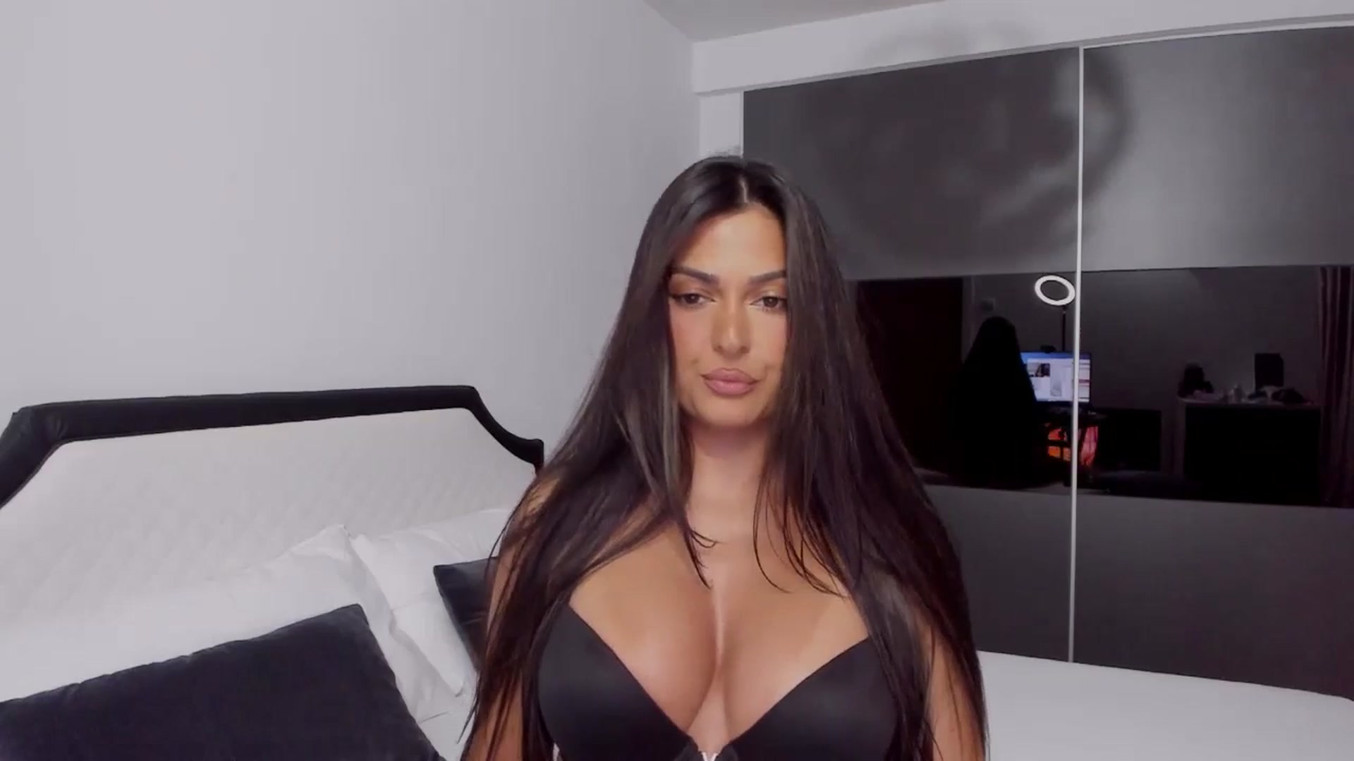 Gallery image thumbnail from AngelBaby__'s myfreecams stream on, 04/20/2024, 14:17 image 19 of 20