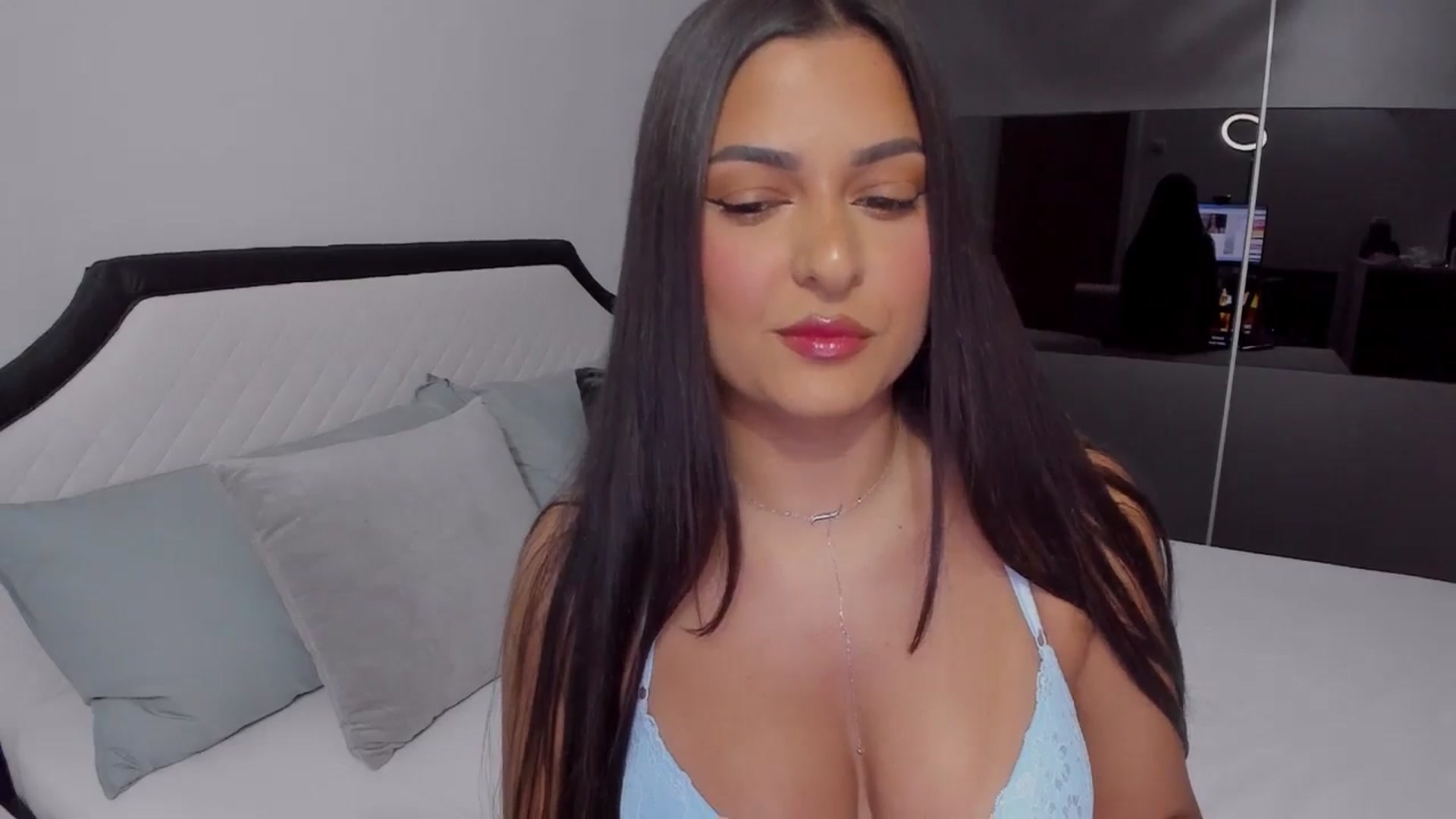 Gallery image thumbnail from AngelBaby__'s myfreecams stream on, 05/04/2024, 12:10 image 5 of 20