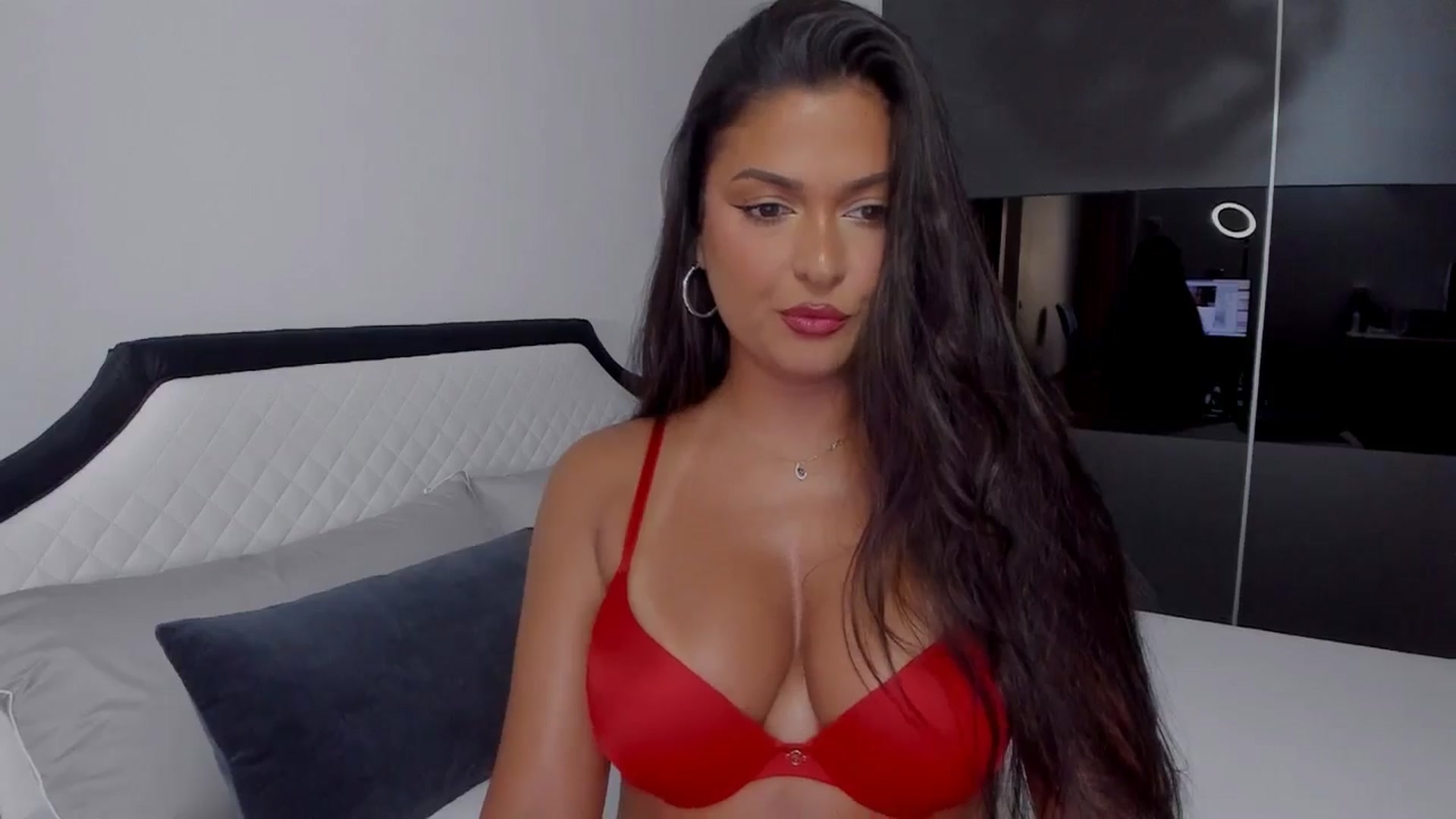Gallery image thumbnail from AngelBaby__'s myfreecams stream on, 09/22/2024, 14:29 image 19 of 20