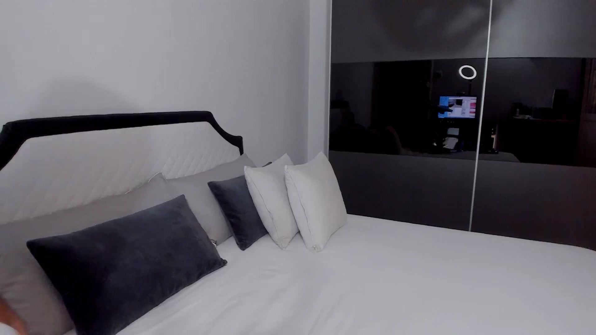 Gallery image thumbnail from AngelBaby__'s myfreecams stream on, 09/24/2024, 14:06 image 10 of 20