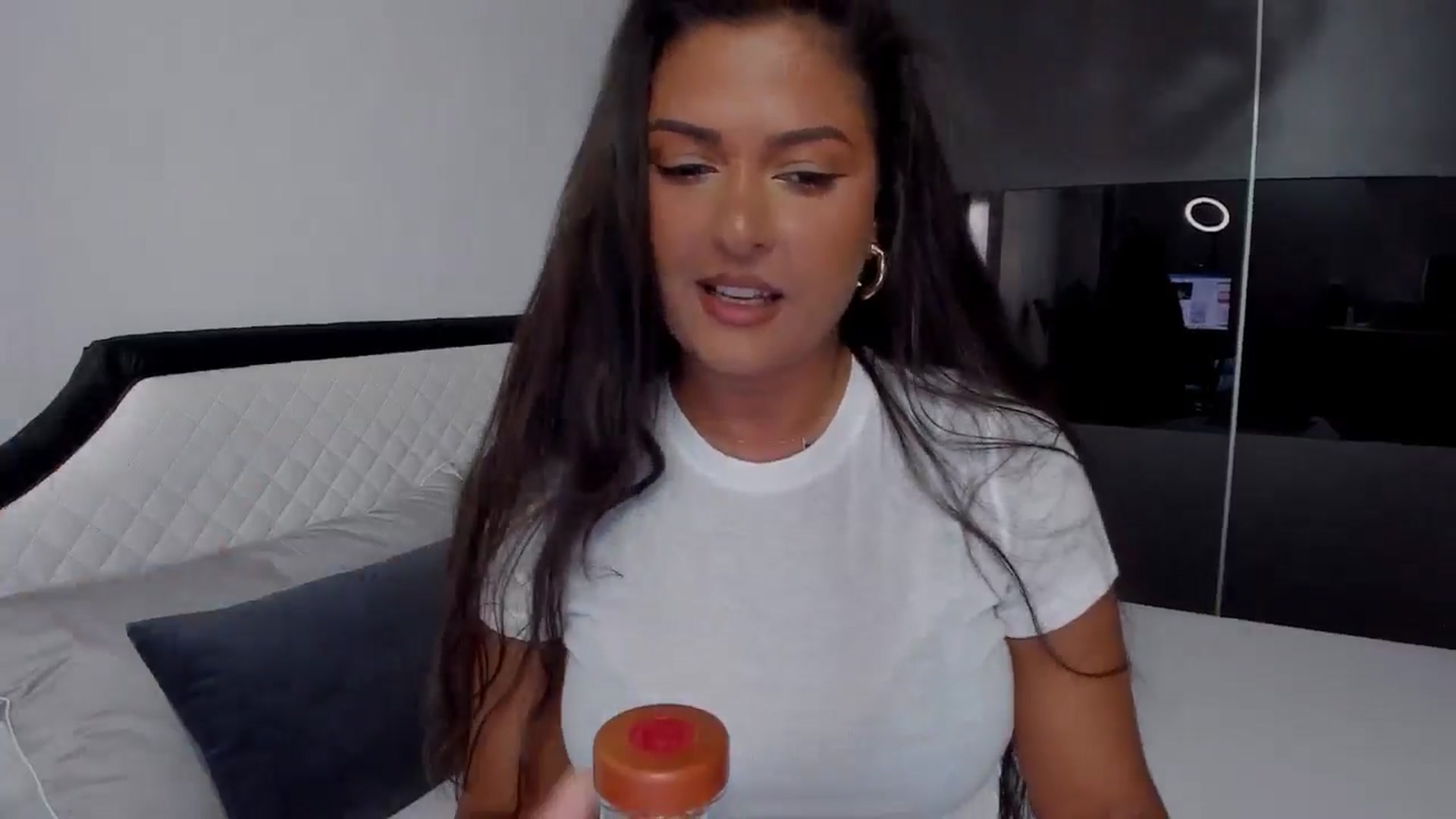 Gallery image thumbnail from AngelBaby__'s myfreecams stream on, 09/28/2024, 13:22 image 4 of 20