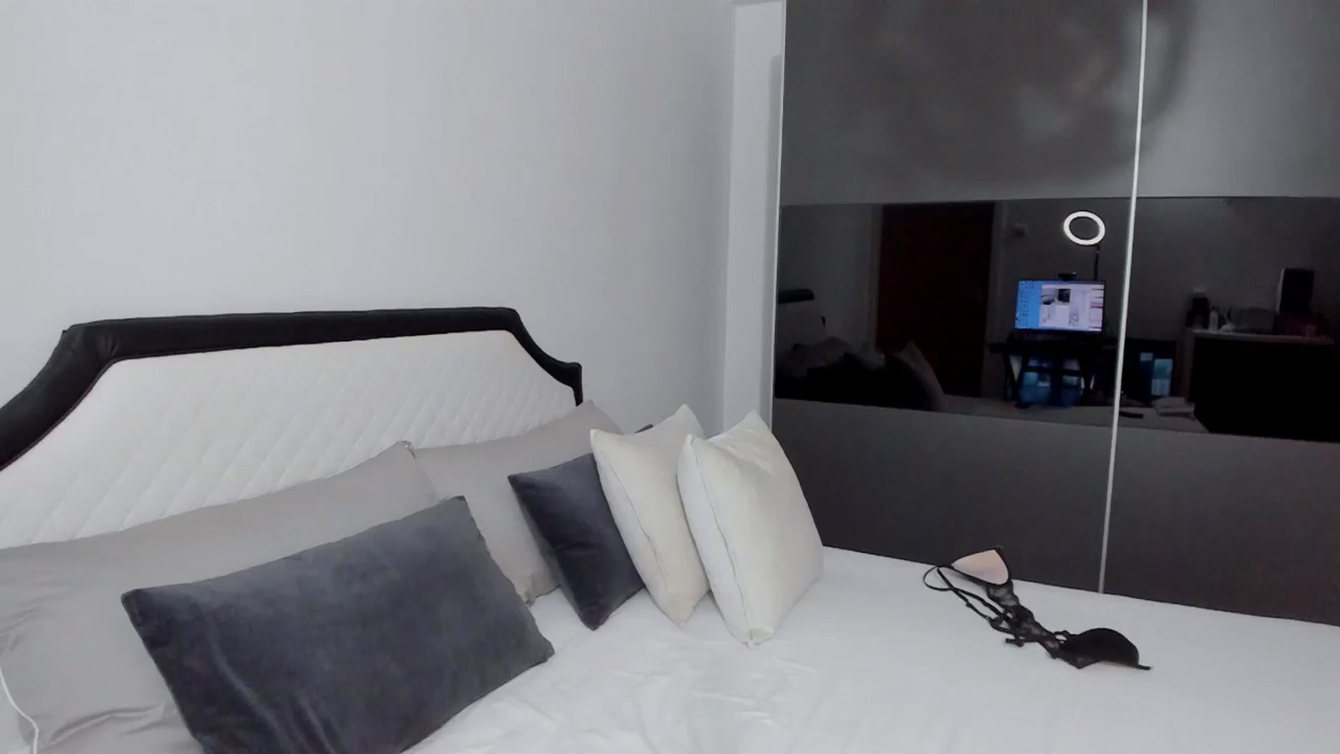 Gallery image thumbnail from AngelBaby__'s myfreecams stream on, 10/04/2024, 14:00 image 18 of 20