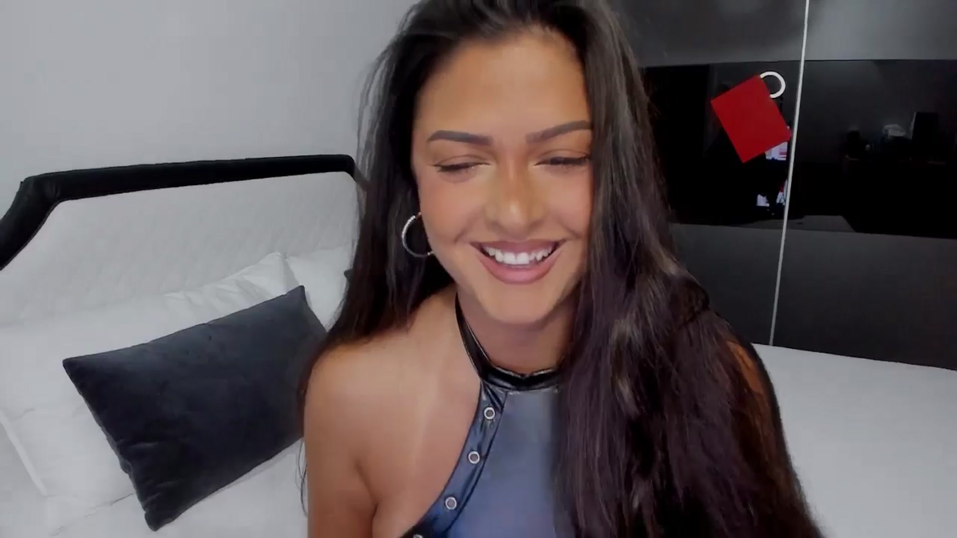 Gallery image thumbnail from AngelBaby__'s myfreecams stream on, 10/16/2024, 14:34 image 16 of 20