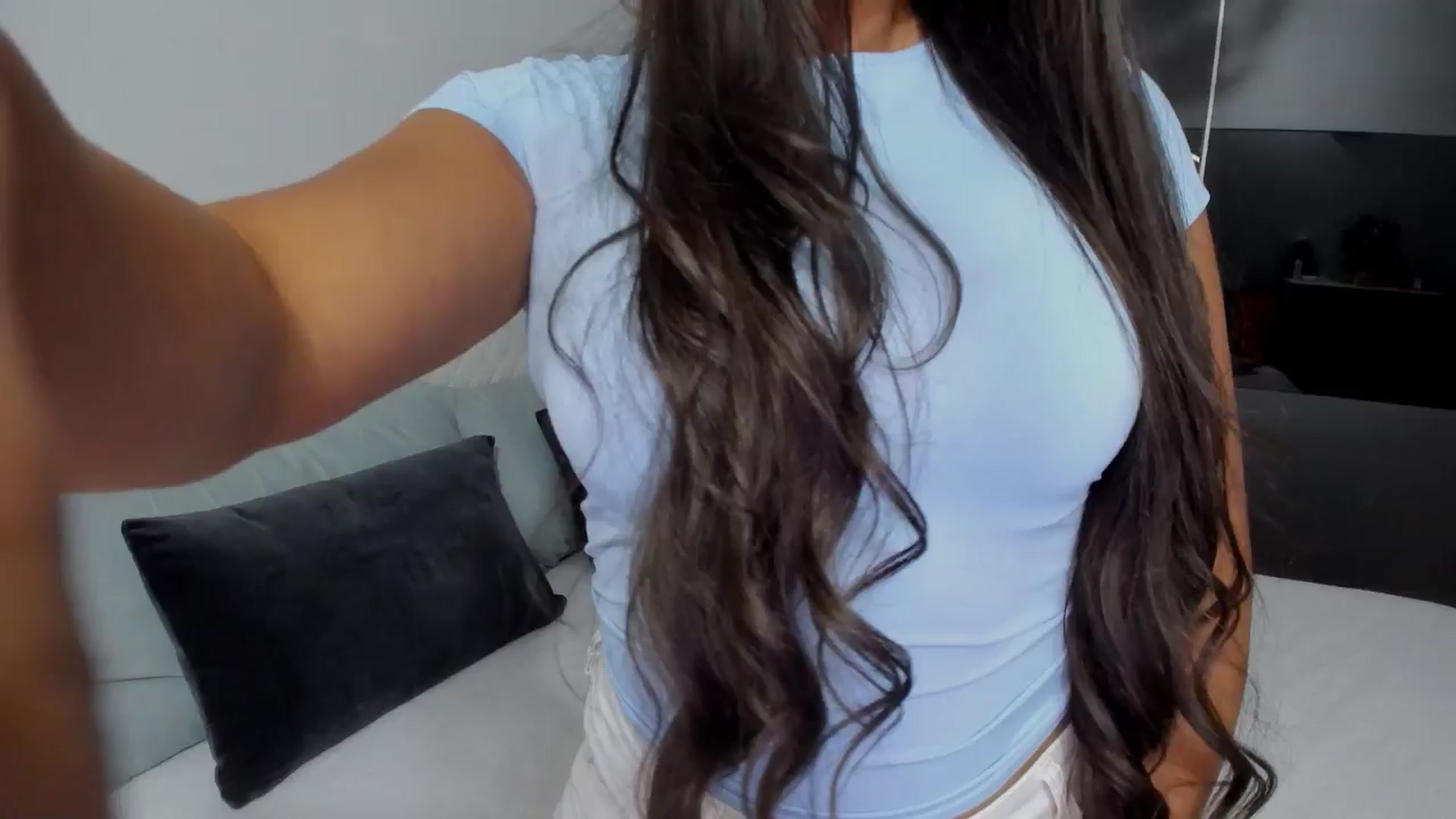 Gallery image thumbnail from AngelBaby__'s myfreecams stream on, 01/07/2025, 17:39 image 6 of 20