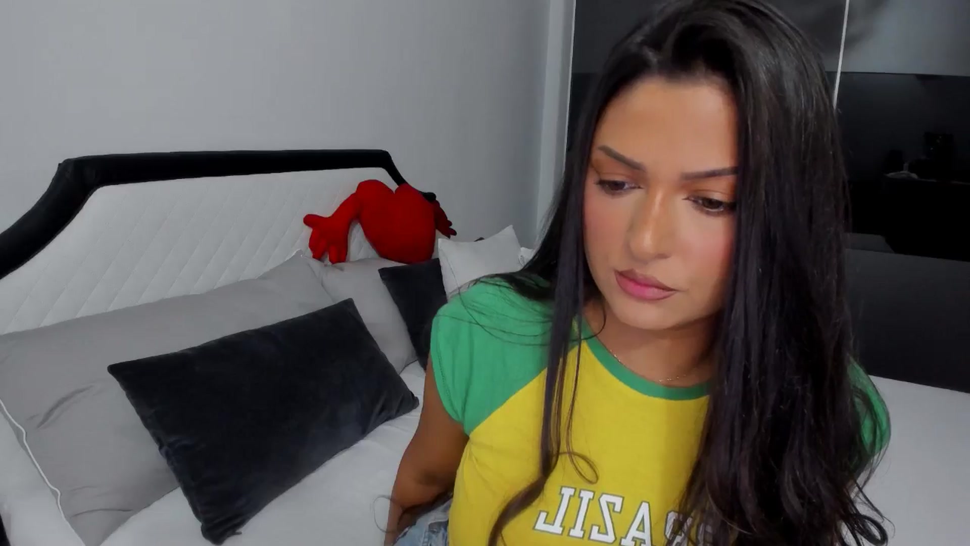 Gallery image thumbnail from AngelBaby__'s myfreecams stream on, 01/27/2025, 15:58 image 18 of 20