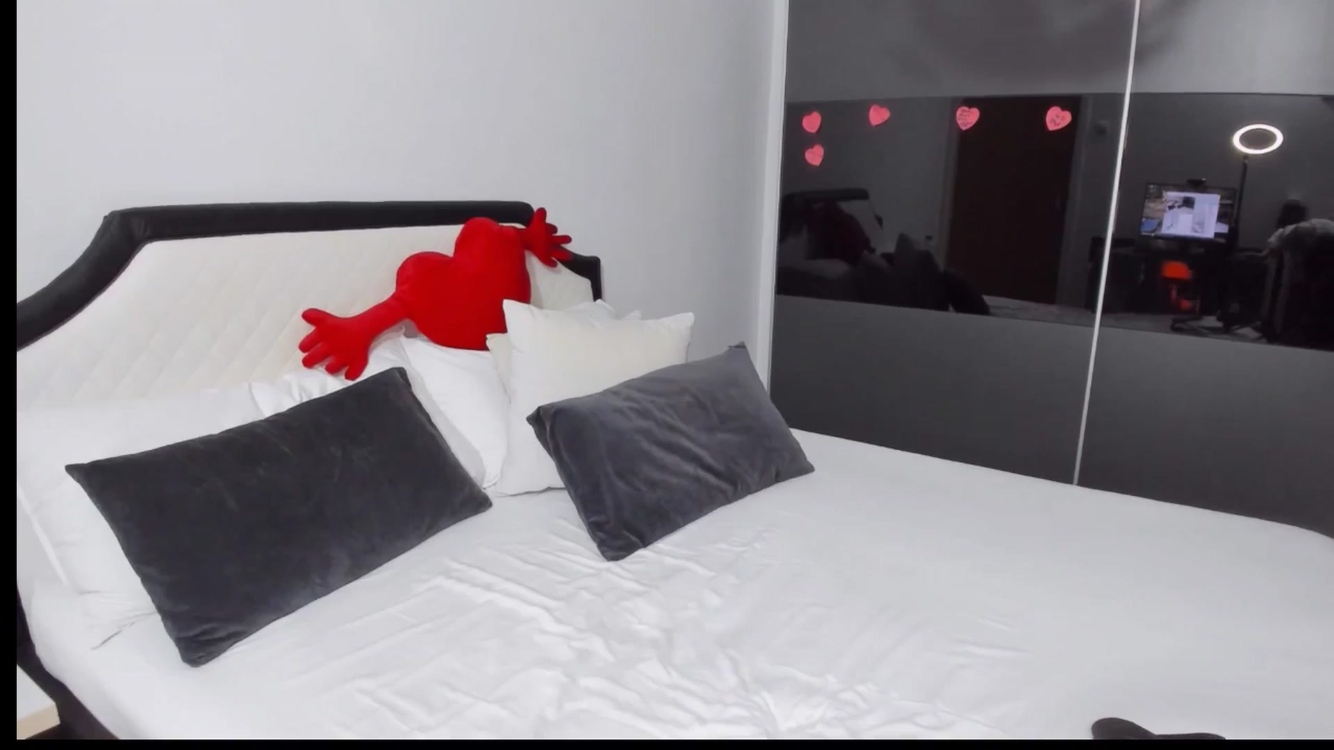 Gallery image thumbnail from AngelBaby__'s myfreecams stream on, 02/19/2025, 16:34 image 19 of 20