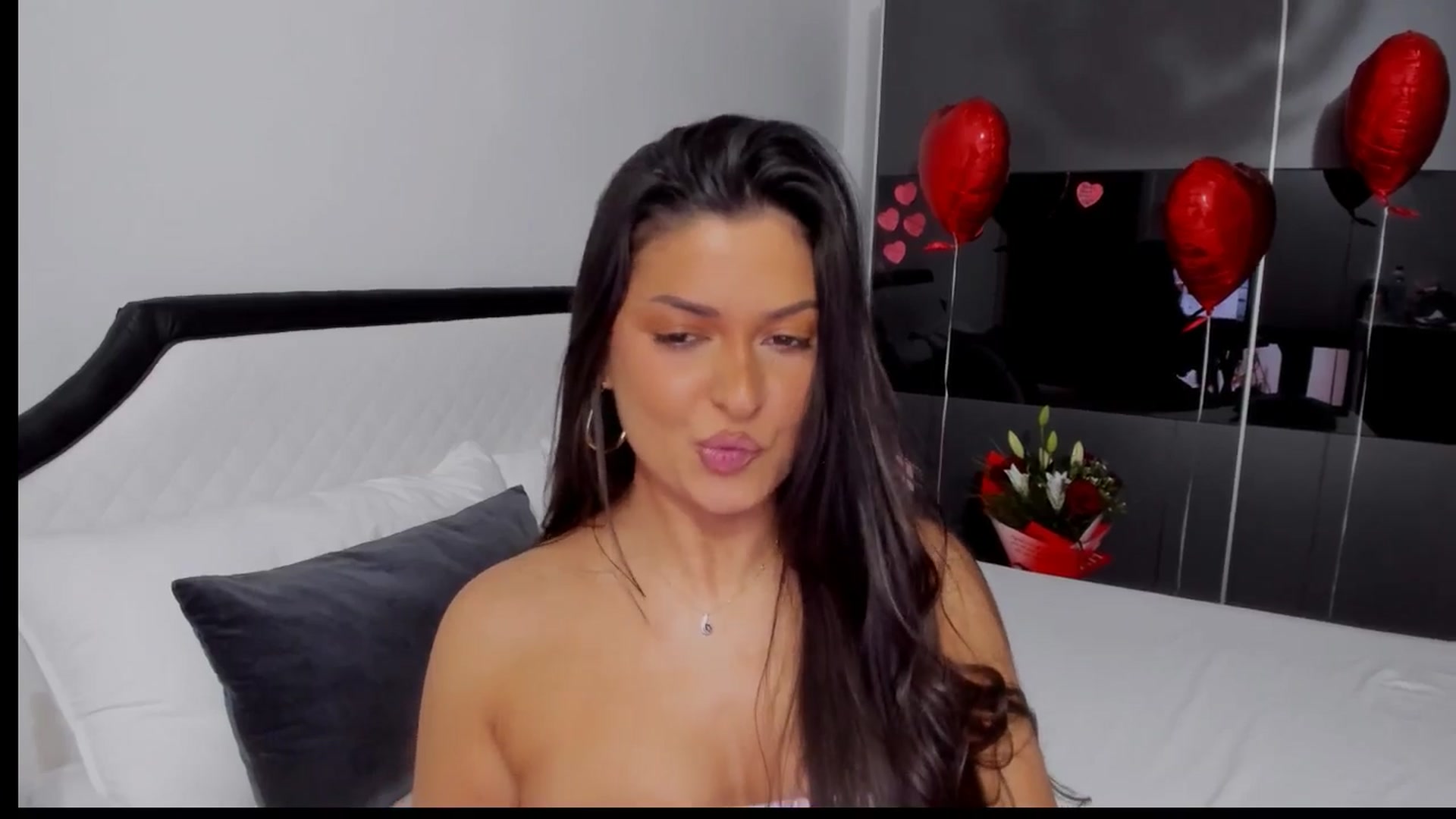 Gallery image thumbnail from AngelBaby__'s myfreecams stream on, 03/15/2025, 16:31 image 16 of 20