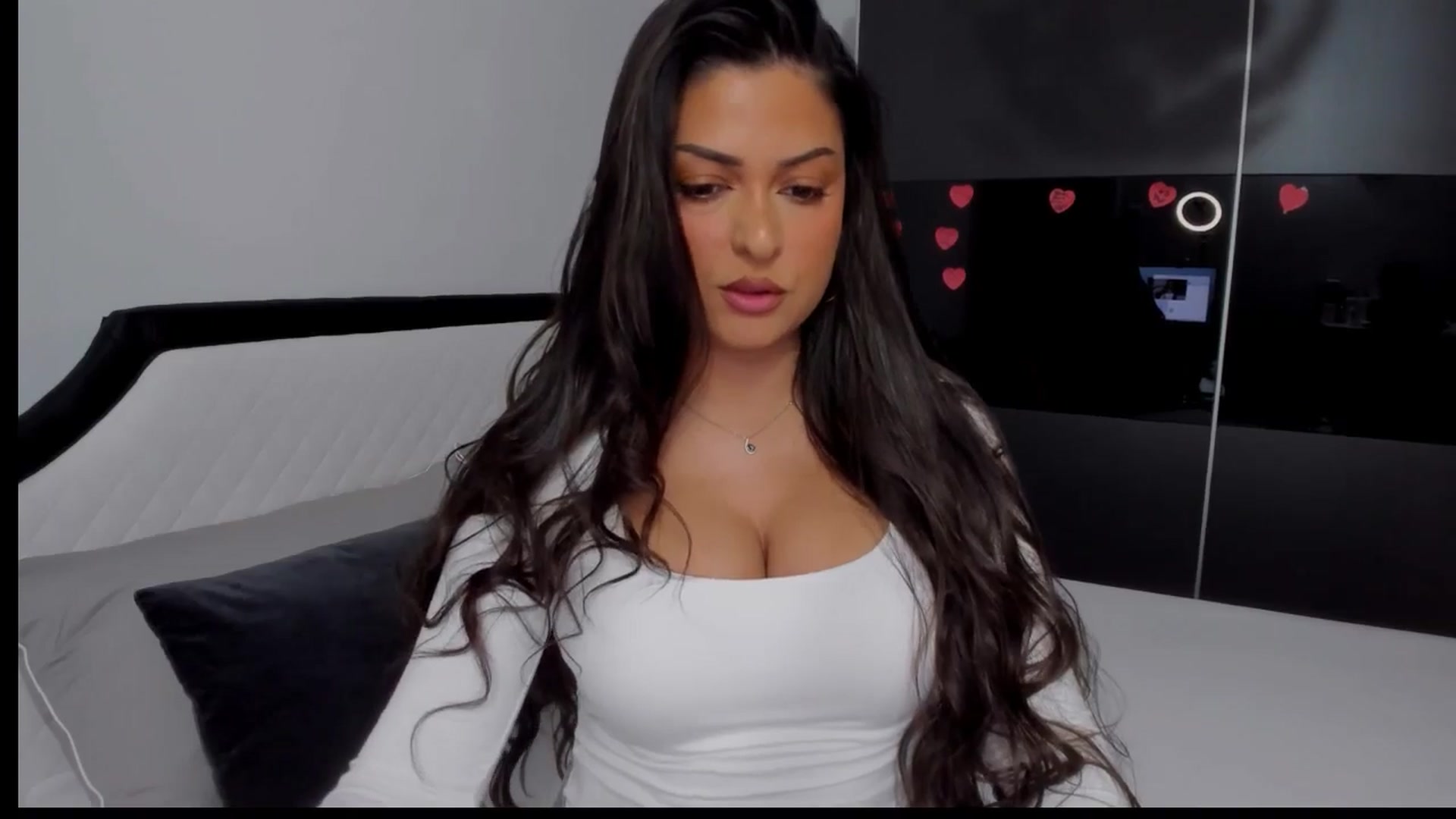 Gallery image thumbnail from AngelBaby__'s myfreecams stream on, 03/26/2025, 16:25 image 2 of 20