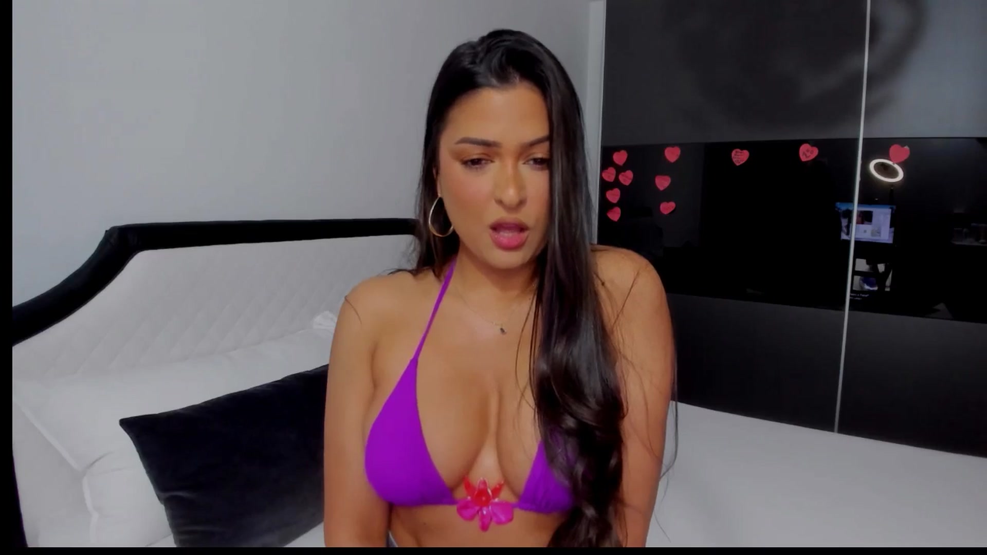 Gallery image thumbnail from AngelBaby__'s myfreecams stream on, 04/08/2025, 14:46 image 8 of 20