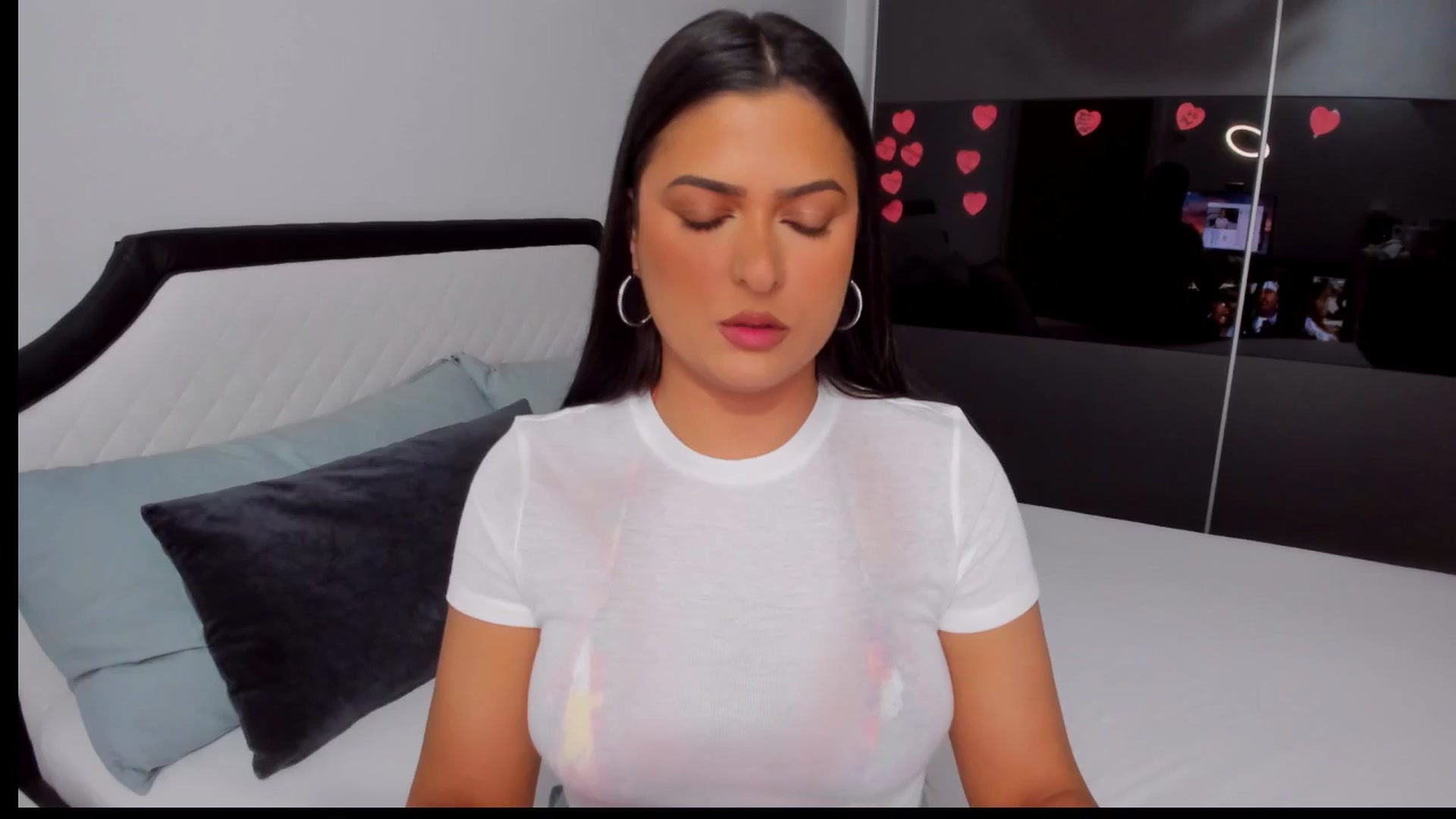 Gallery image thumbnail from AngelBaby__'s myfreecams stream on, 05/17/2025, 17:33 image 1 of 20