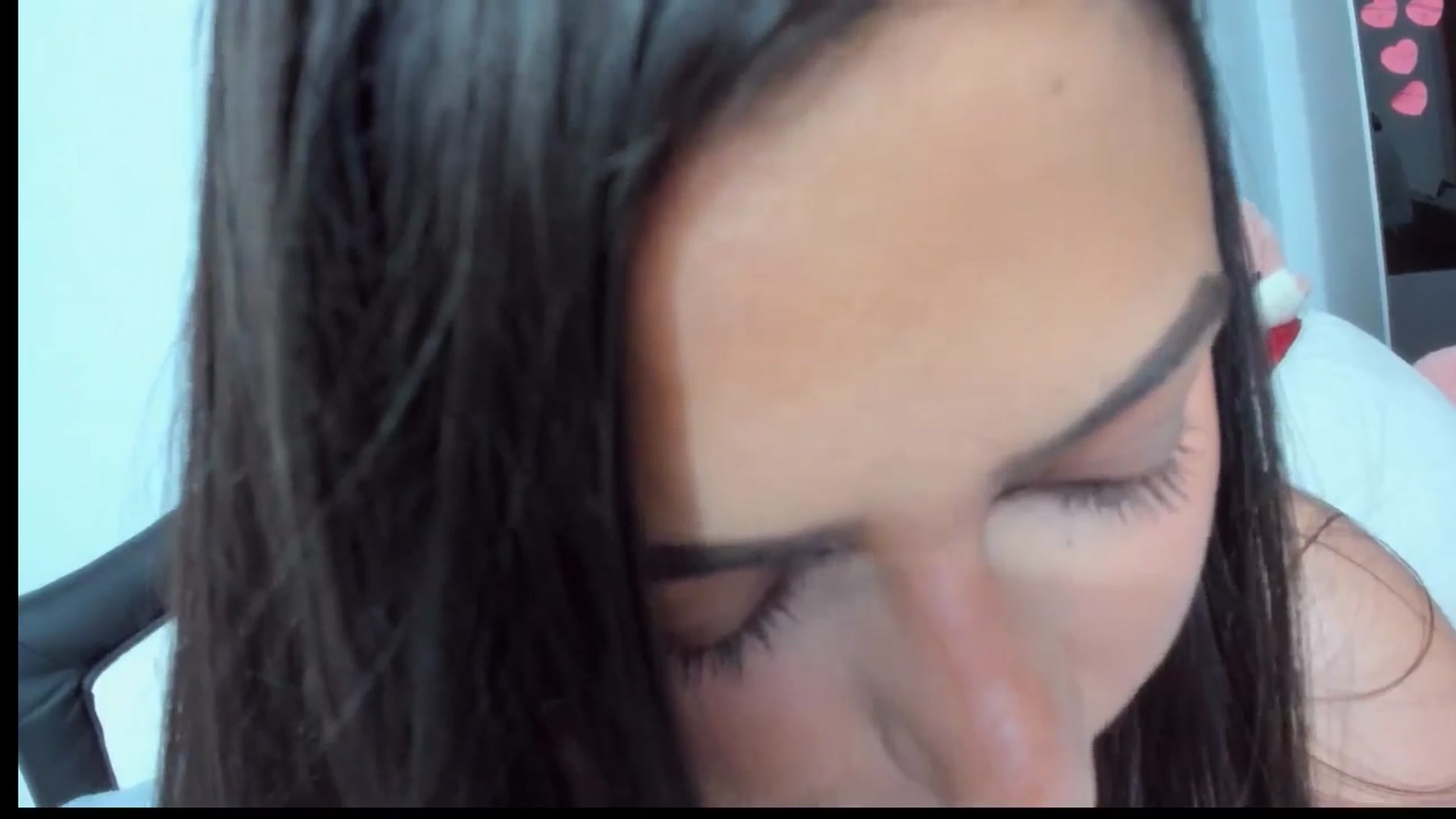 Gallery image thumbnail from AngelBaby__'s myfreecams stream on, 05/17/2025, 17:33 image 17 of 20