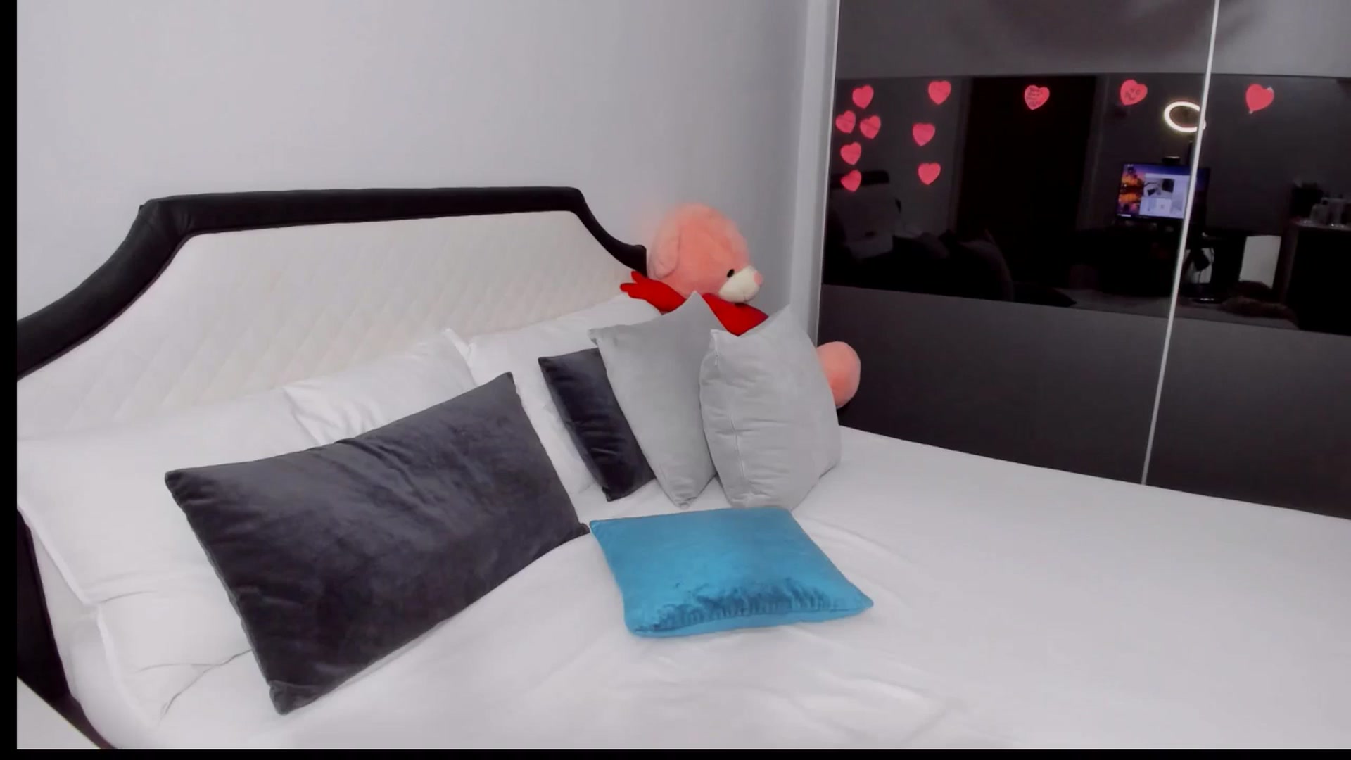 Gallery image thumbnail from AngelBaby__'s myfreecams stream on, 05/21/2025, 15:54 image 2 of 20