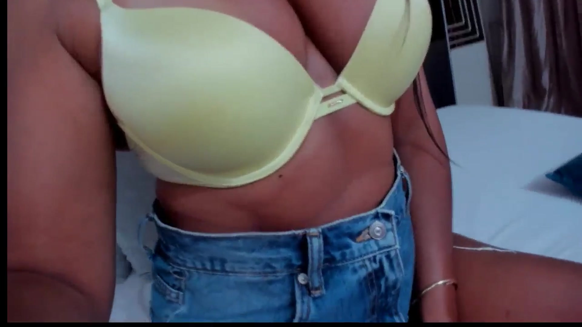 Gallery image thumbnail from AngelBaby__'s myfreecams stream on, 06/06/2025, 13:32 image 10 of 20