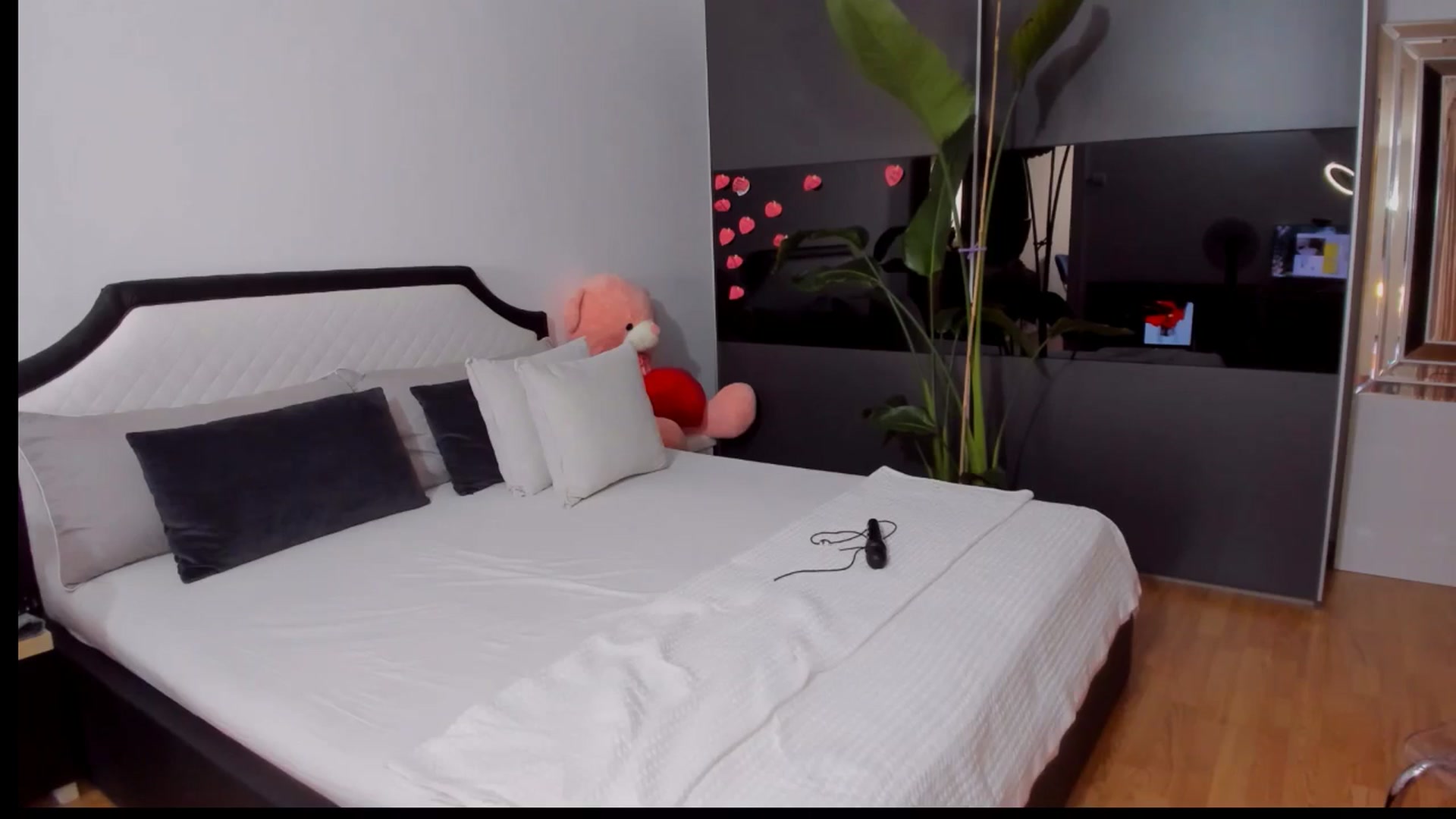 Gallery image thumbnail from AngelBaby__'s myfreecams stream on, 06/22/2025, 15:11 image 8 of 20