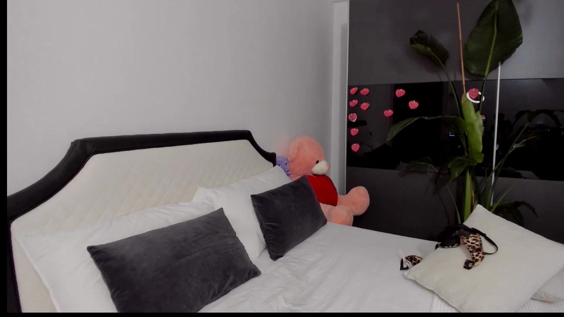Gallery image thumbnail from AngelBaby__'s myfreecams stream on, 09/17/2025, 16:16 image 6 of 20