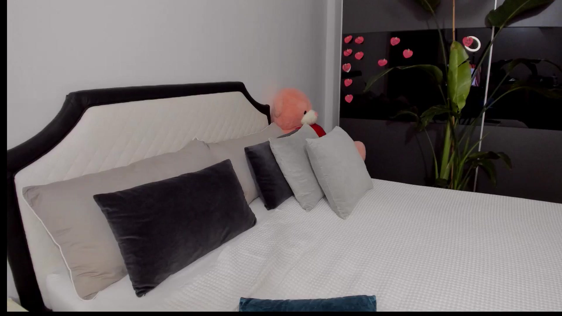 Gallery image thumbnail from AngelBaby__'s myfreecams stream on, 09/20/2025, 14:05 image 4 of 20