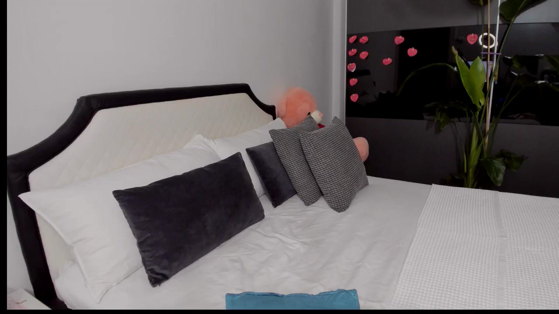 Gallery image thumbnail from AngelBaby__'s myfreecams stream on, 09/27/2025, 16:32 image 7 of 20