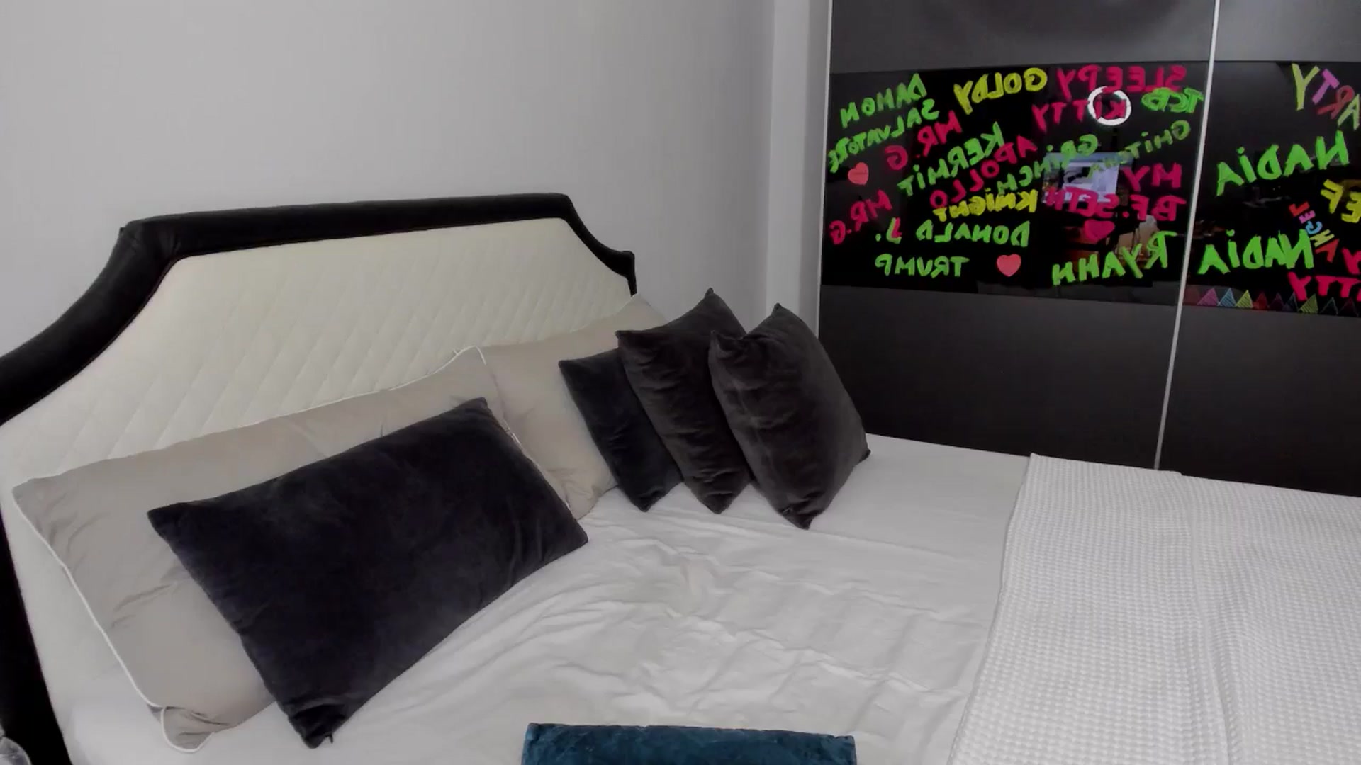 Gallery image thumbnail from AngelBaby__'s myfreecams stream on, 04/09/2026, 17:14 image 13 of 20