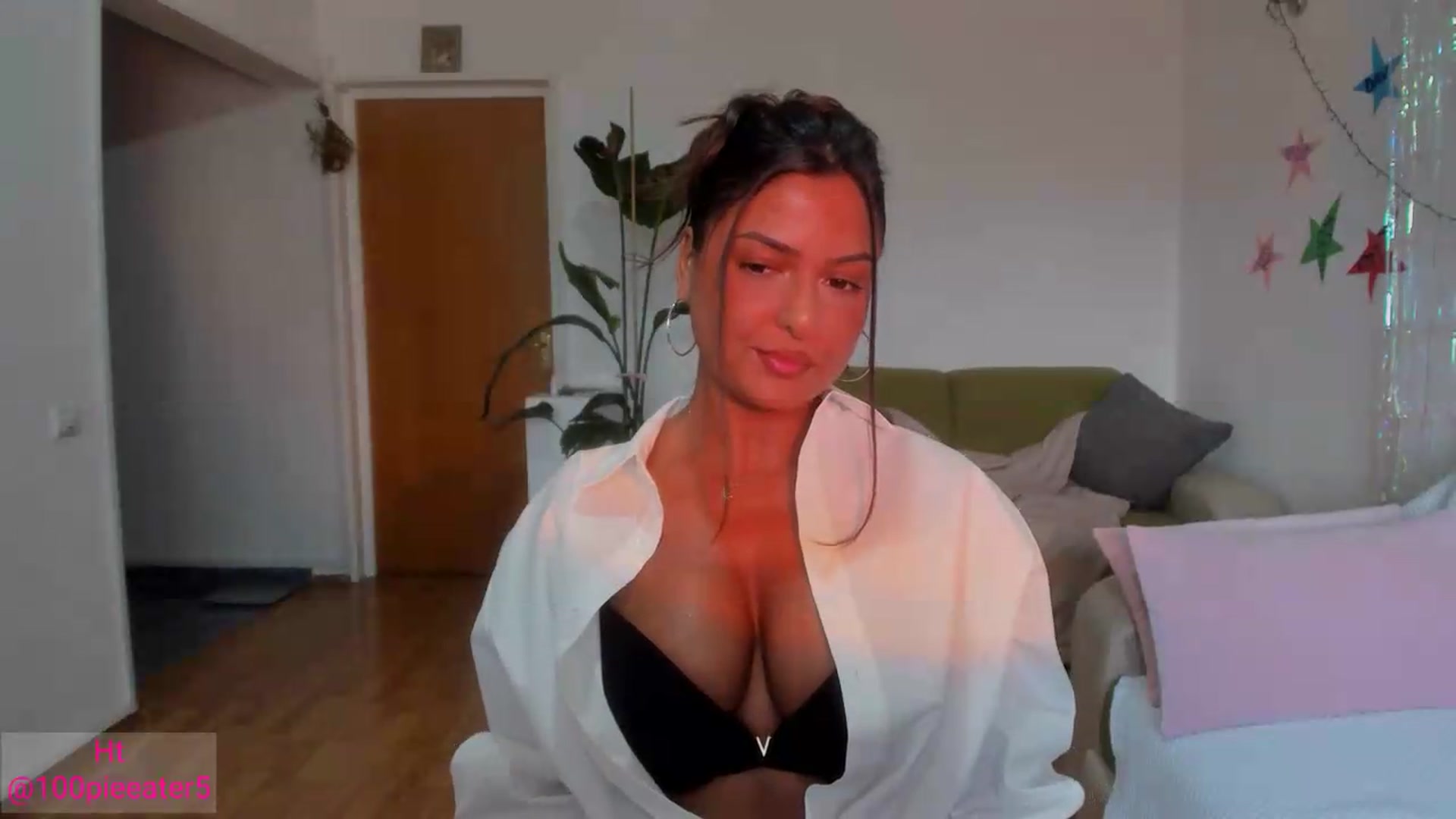 Gallery image thumbnail from AngelBaby__'s myfreecams stream on, 06/08/2026, 17:38 image 10 of 20