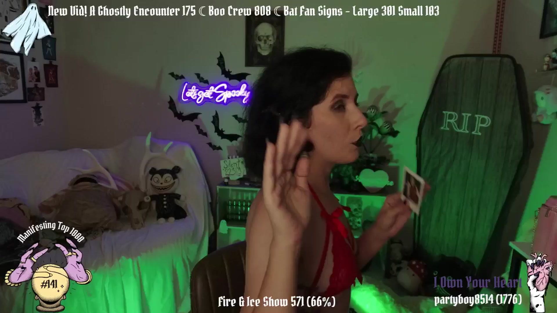 Gallery image thumbnail from AngelCake's myfreecams stream on, 10/14/2024, 07:45 image 6 of 20
