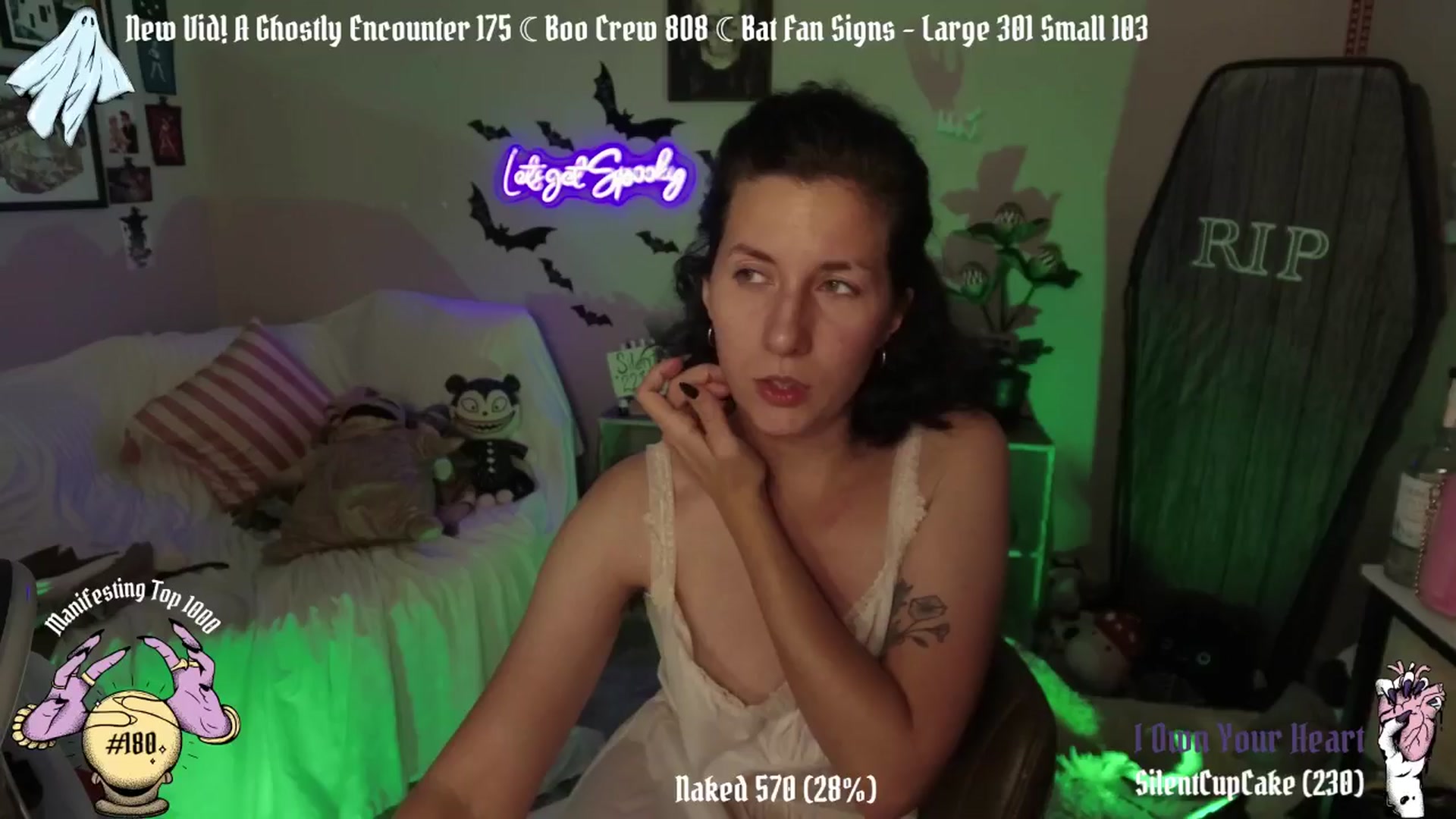 Gallery image thumbnail from AngelCake's myfreecams stream on, 10/17/2024, 05:33 image 16 of 20