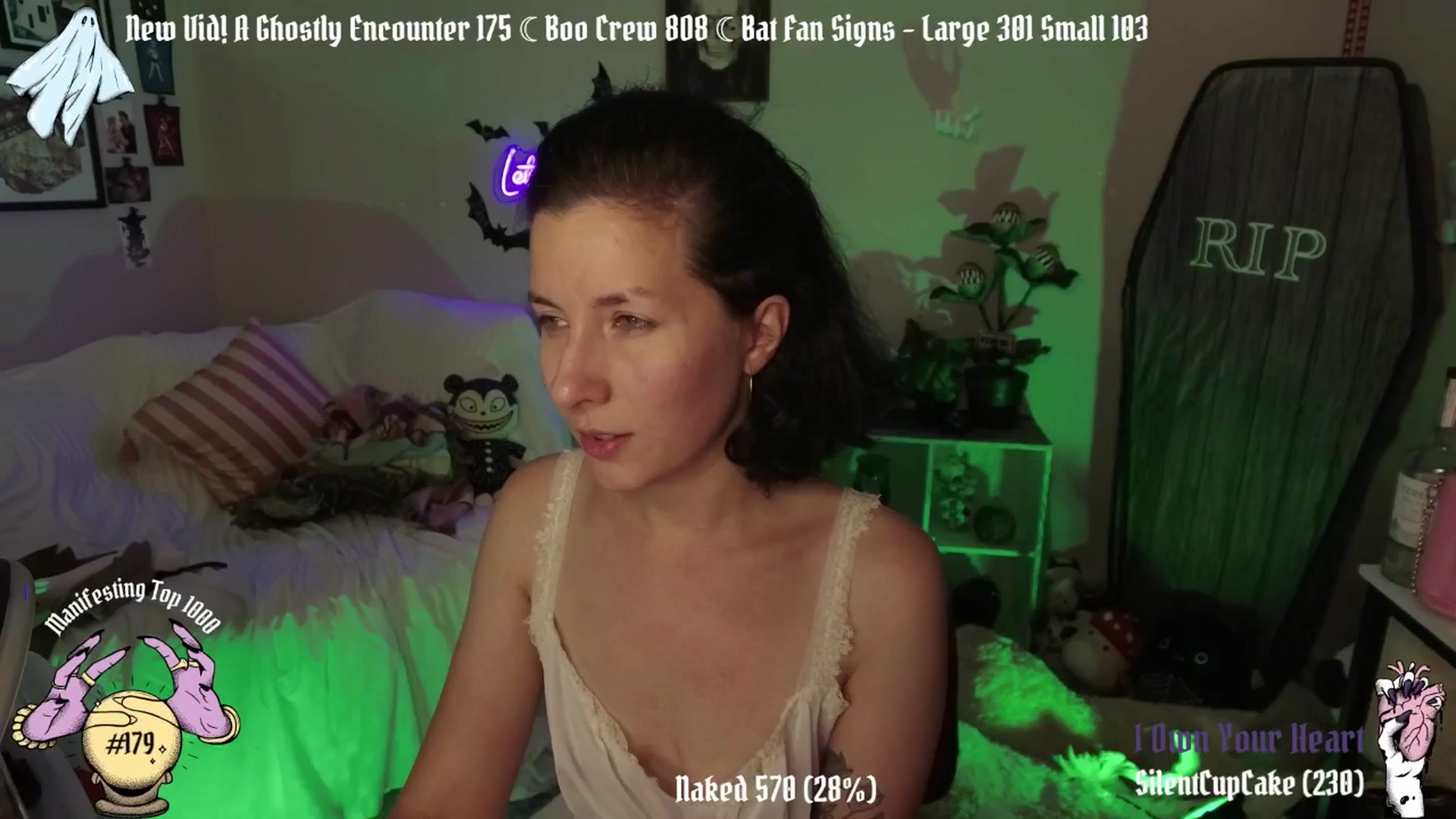Gallery image thumbnail from AngelCake's myfreecams stream on, 10/17/2024, 05:33 image 6 of 20