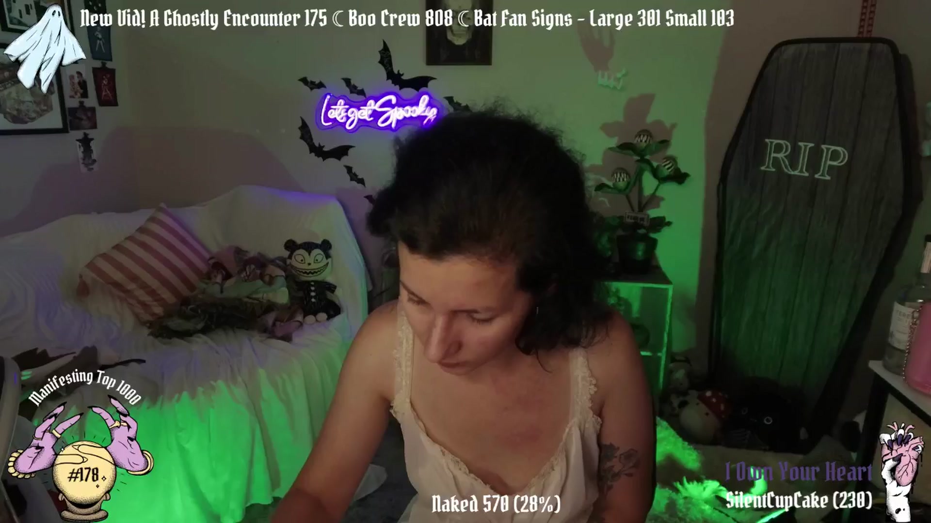 Gallery image thumbnail from AngelCake's myfreecams stream on, 10/17/2024, 05:33 image 1 of 20