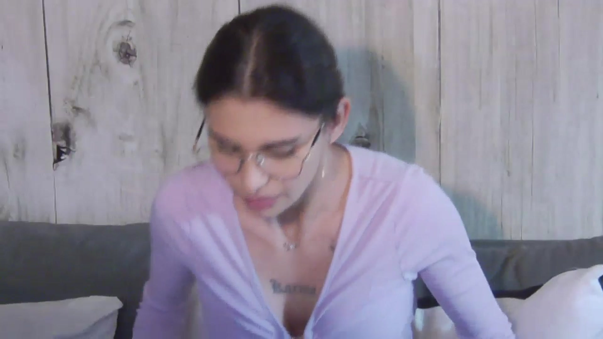 Gallery image thumbnail from AngelCharmy's myfreecams stream on, 10/28/2024, 13:17 image 2 of 20