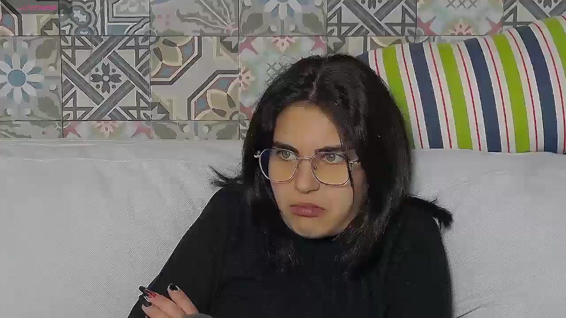 Gallery image thumbnail from AngelCharmy's myfreecams stream on, 10/29/2024, 17:00 image 15 of 20