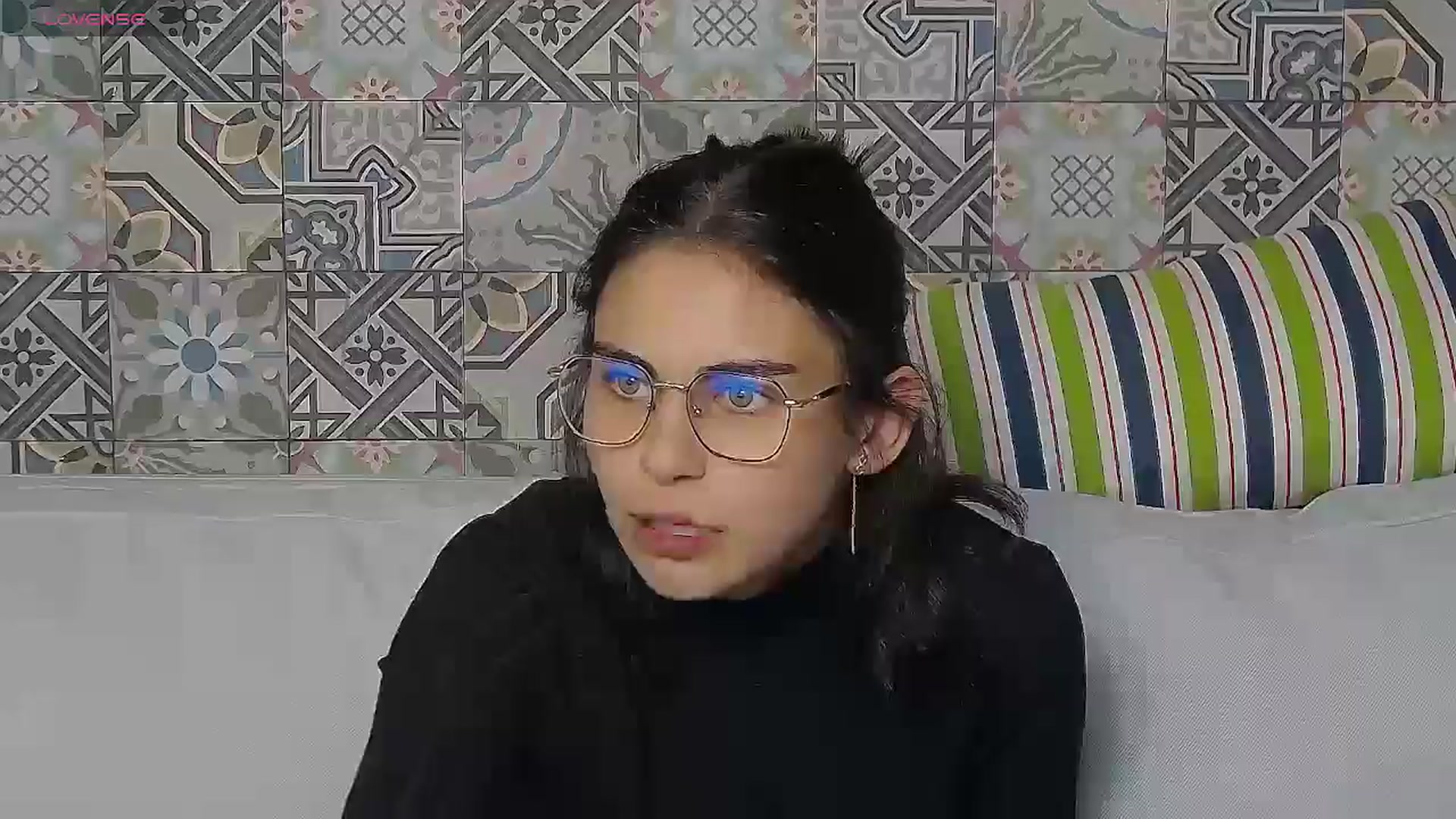 Gallery image thumbnail from AngelCharmy's myfreecams stream on, 10/29/2024, 17:00 image 2 of 20