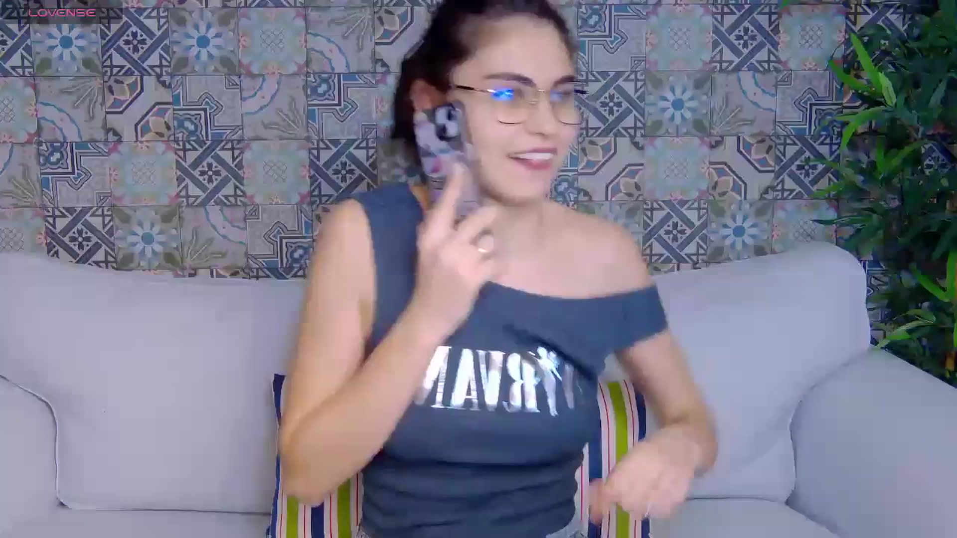 Gallery image thumbnail from AngelCharmy's myfreecams stream on, 01/08/2025, 15:33 image 13 of 20