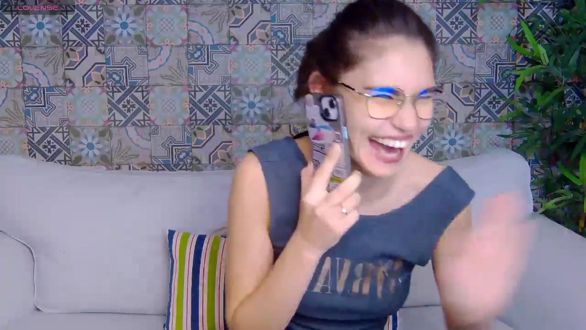 Gallery image thumbnail from AngelCharmy's myfreecams stream on, 01/08/2025, 15:33 image 17 of 20