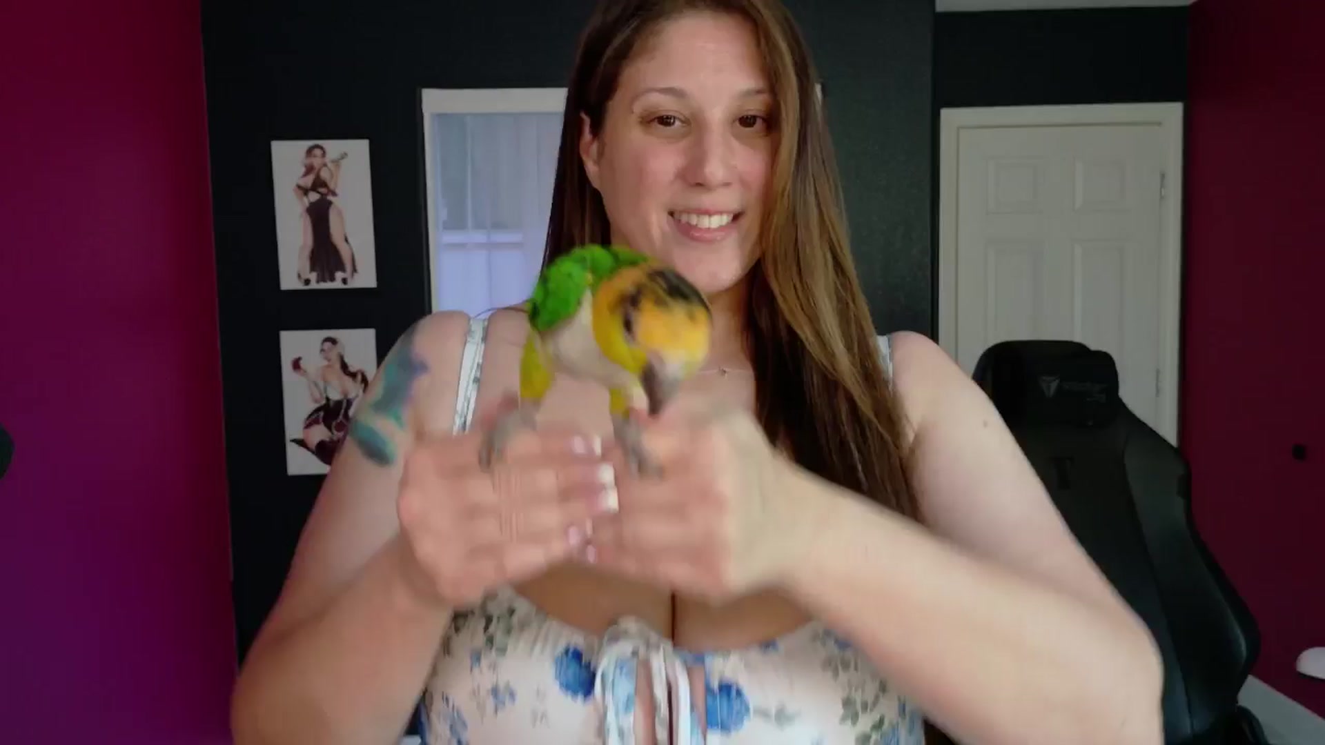 Gallery image thumbnail from AngelDeLuca's myfreecams stream on, 06/08/2025, 20:56 image 18 of 20