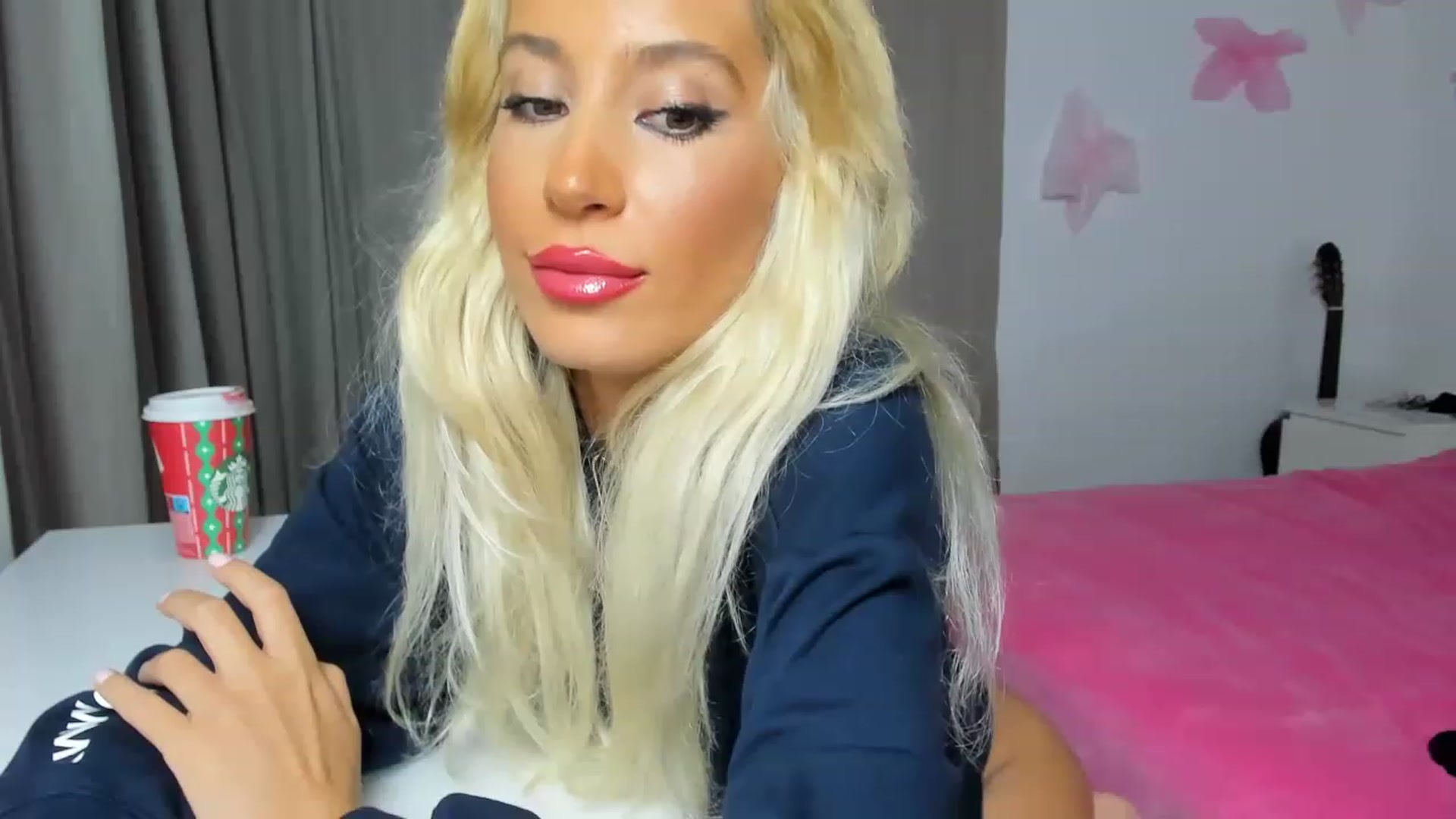 Gallery image thumbnail from AngelEnergyC's myfreecams stream on, 11/16/2022, 08:54 image 9 of 20